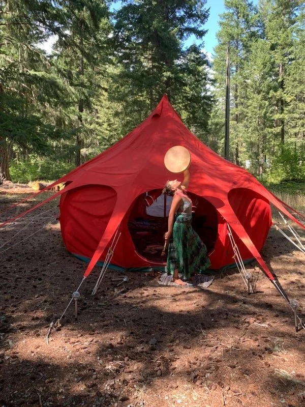Yoni-Red+Tent+with+Sakura.jpg