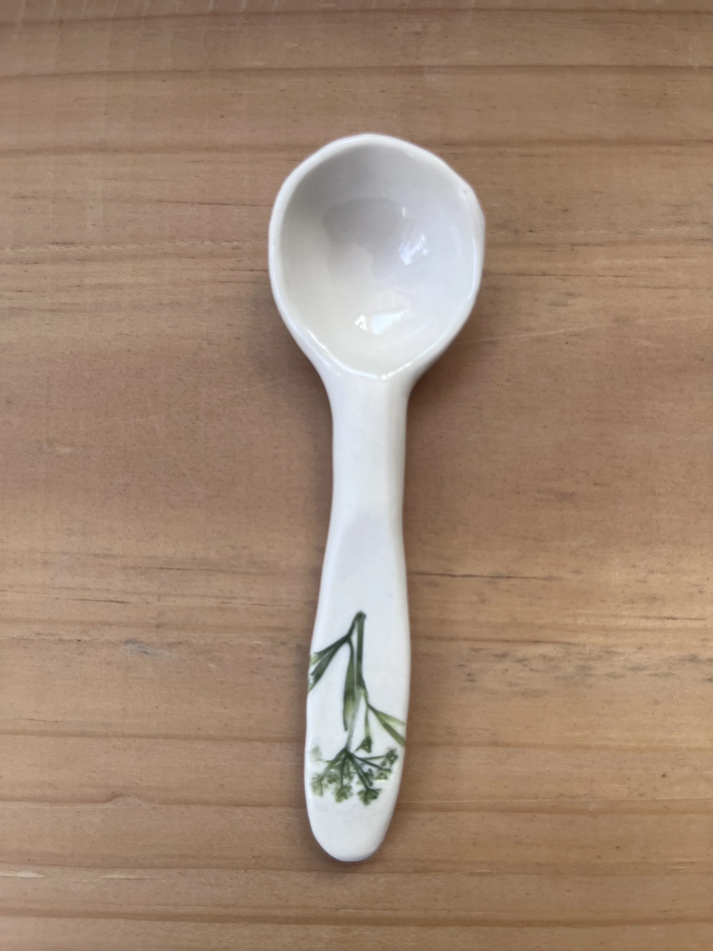 Porcelain parsley seed spoon