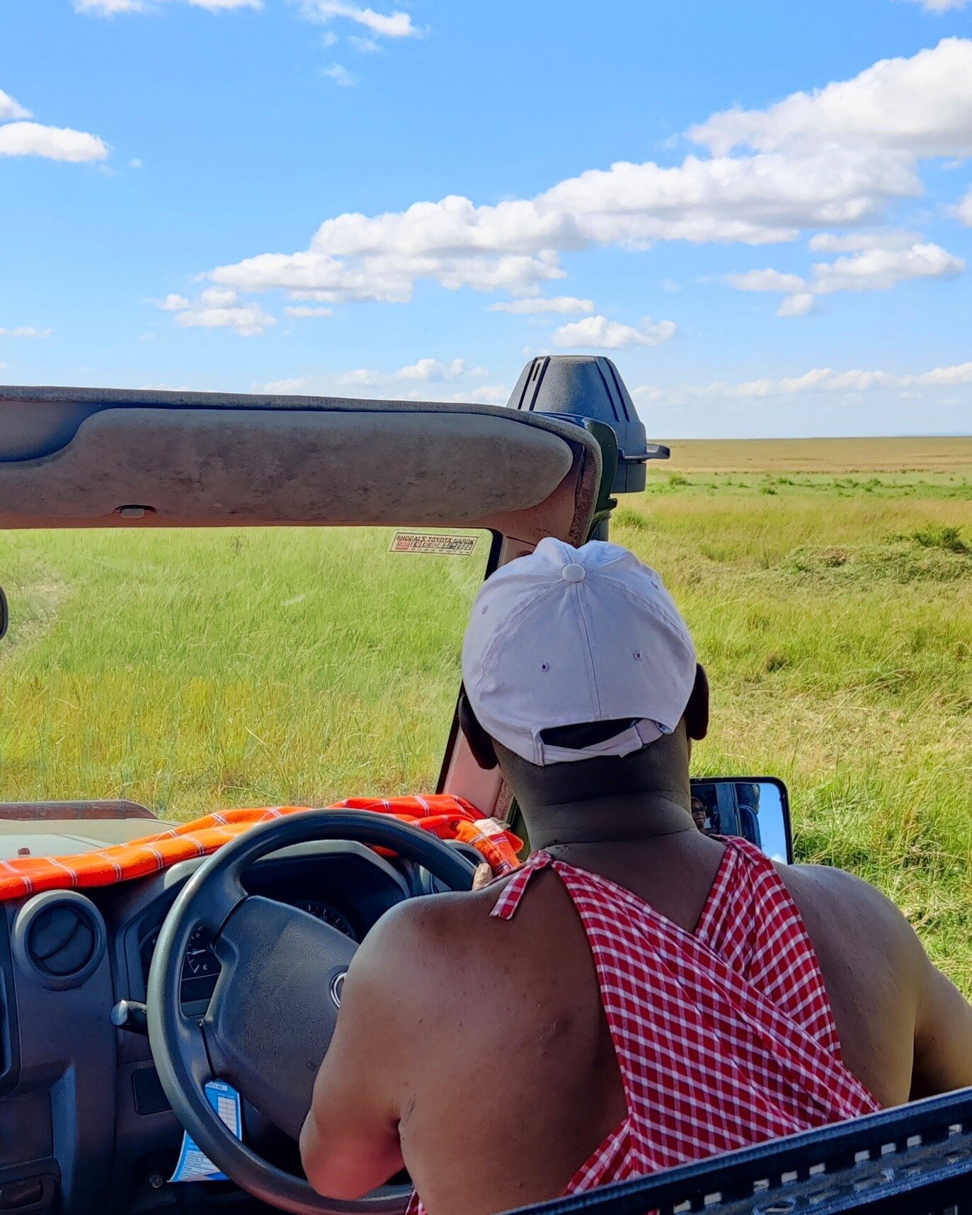 Fridays are for game drives 

📸 @dev_arora 

__________________
www.kandilicamp.com
__________________

#gamedrive #exploring #exploremore #natgeo #wildlife #wildlifephotography #maasai #mara #landscapephotography #magicalkenya #blueskies #nature_lo