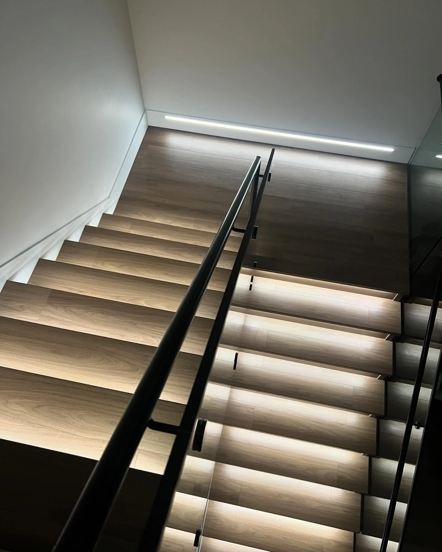 Some LED stair lighting completed by Hundel Electric LTD #Electrical #ElectricalContractor #ElectricalServices
#ContractorLife #LowerMainlandElectrical
#VancouverElectrical #SurreyElectrical #BurnabyElectrical
#RichmondElectrical #LangleyElectrical #