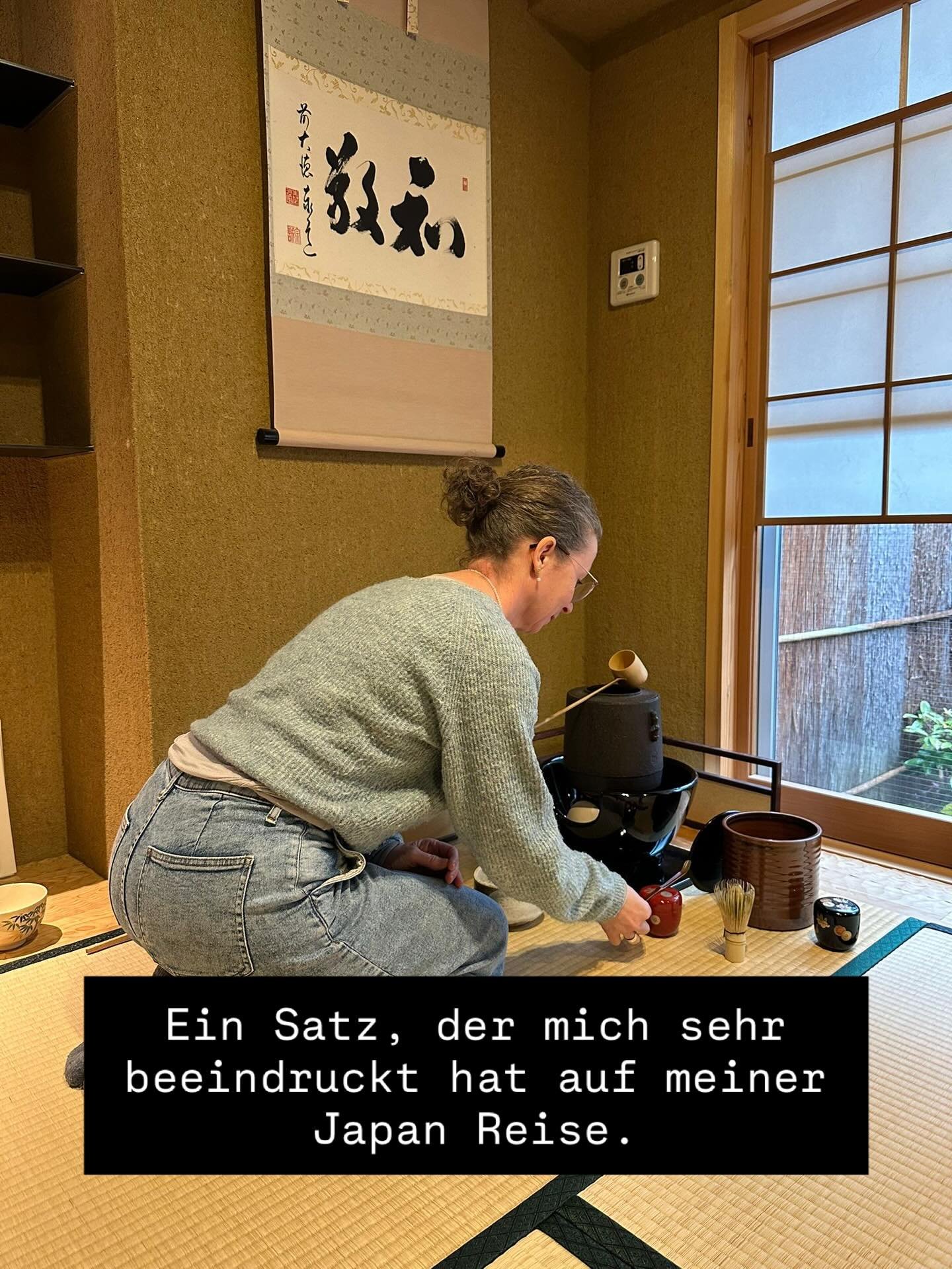 Reisen bildet sagt man. Und so ist es wohl auch.

Ein Satz, der mich schwer beeindruckt hat und den ich selbst so sehr liebe, ist der: Wir sind alle gleich.

Auf unserer Teezeremonie haben wir lernen d&uuml;rfen, dass zeremonieller Tee oder in di