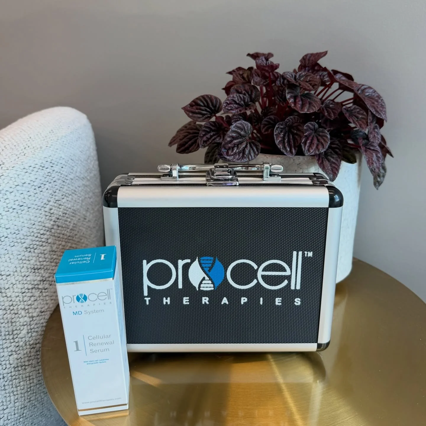 We offer breakthrough microchanelling treatments with @procelltherapiesanz for both skin &amp; hair rejuvenation using growth factors &amp; DNA repair enzymes! 

If you book during April you will receive 20mins LED red light therapy &amp; 10% off pro