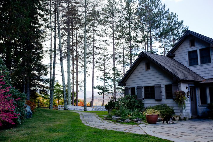 Large cabin home in the Catskills during autumn