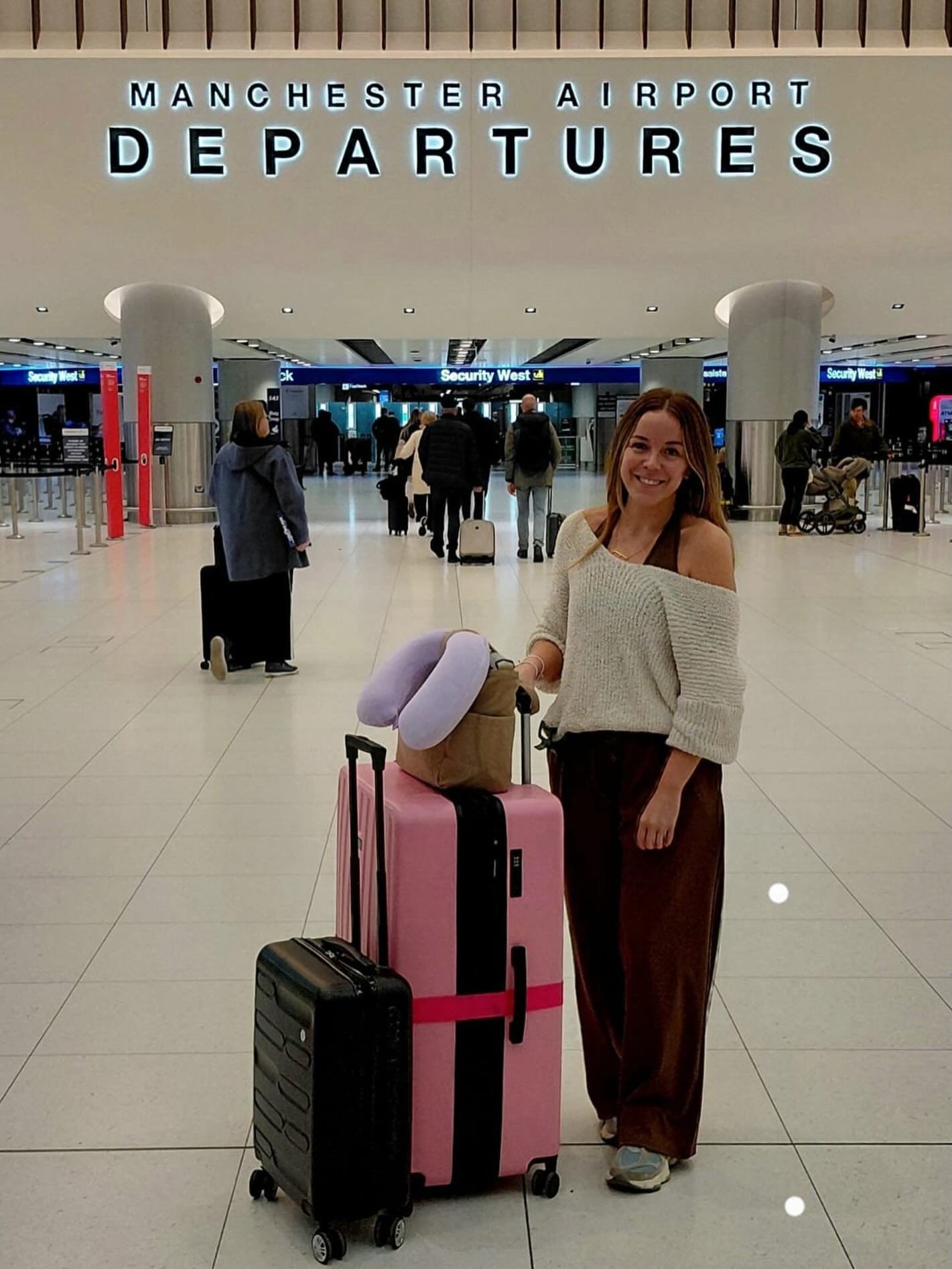 Meet Gwen 🤍

Gwen first reached out to Aulive in December 2024, made the brave move from Wales, went solo, and is already settling into life in Melbourne.

We&rsquo;re incredibly proud of her journey and can&rsquo;t wait to see what the next 12 mont