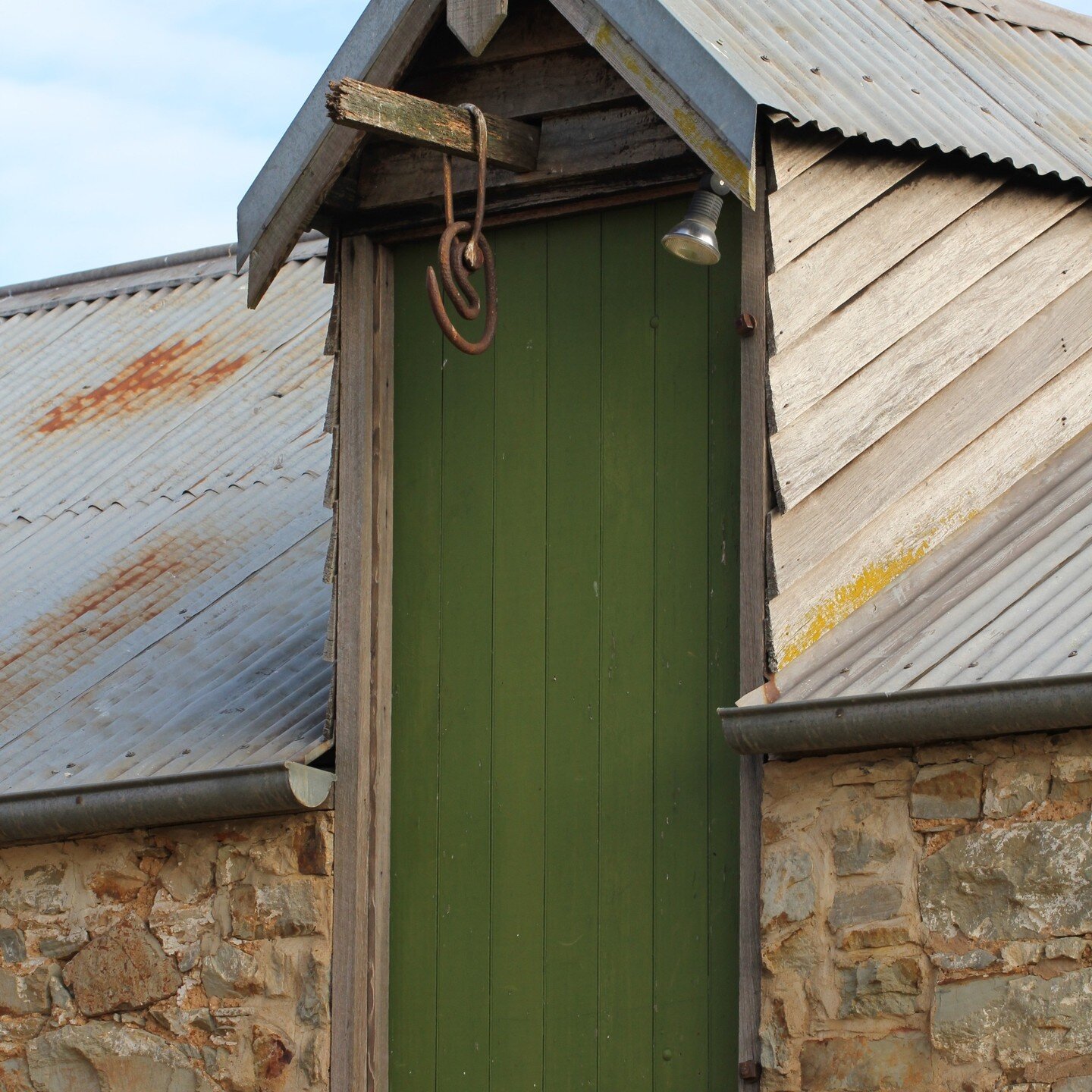 Reportedly the oldest building in Goulburn, this stone stable, was built by Matt Healey. He arrived in NSW on board the &lsquo;Guildford&rsquo; in 1818 after being tried in Dublin for &ldquo;robbing his master&rdquo; and sentenced to seven years. Mat