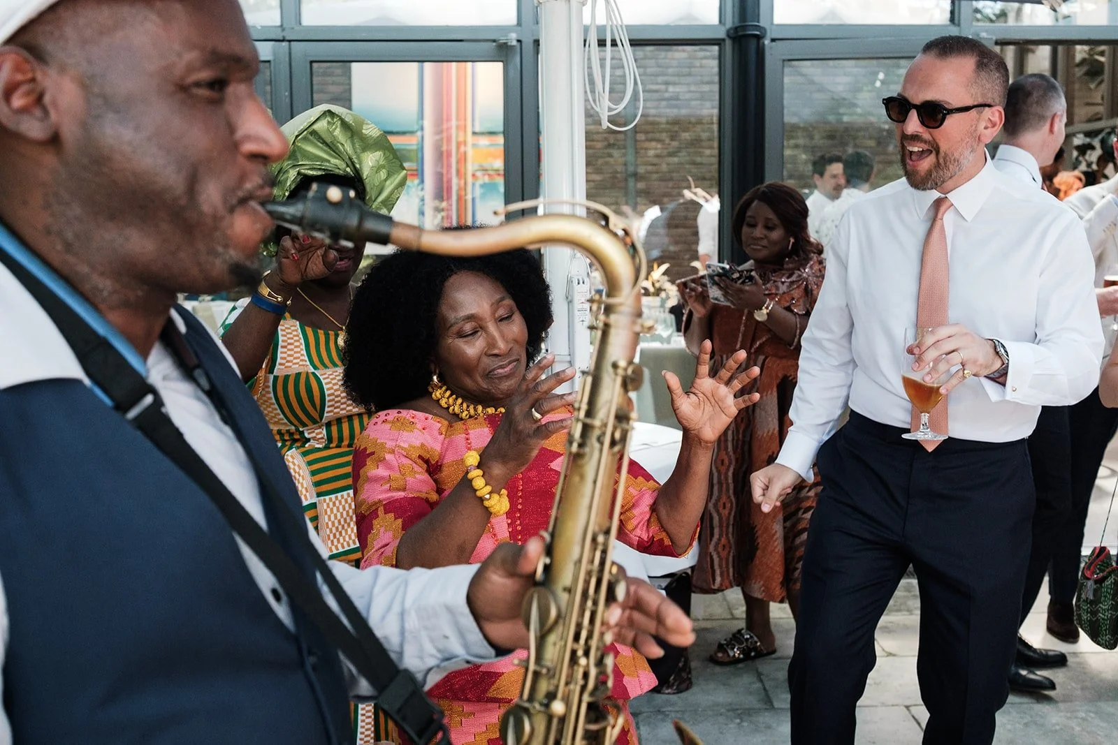 islington-town-hall-wedding27-min.jpg