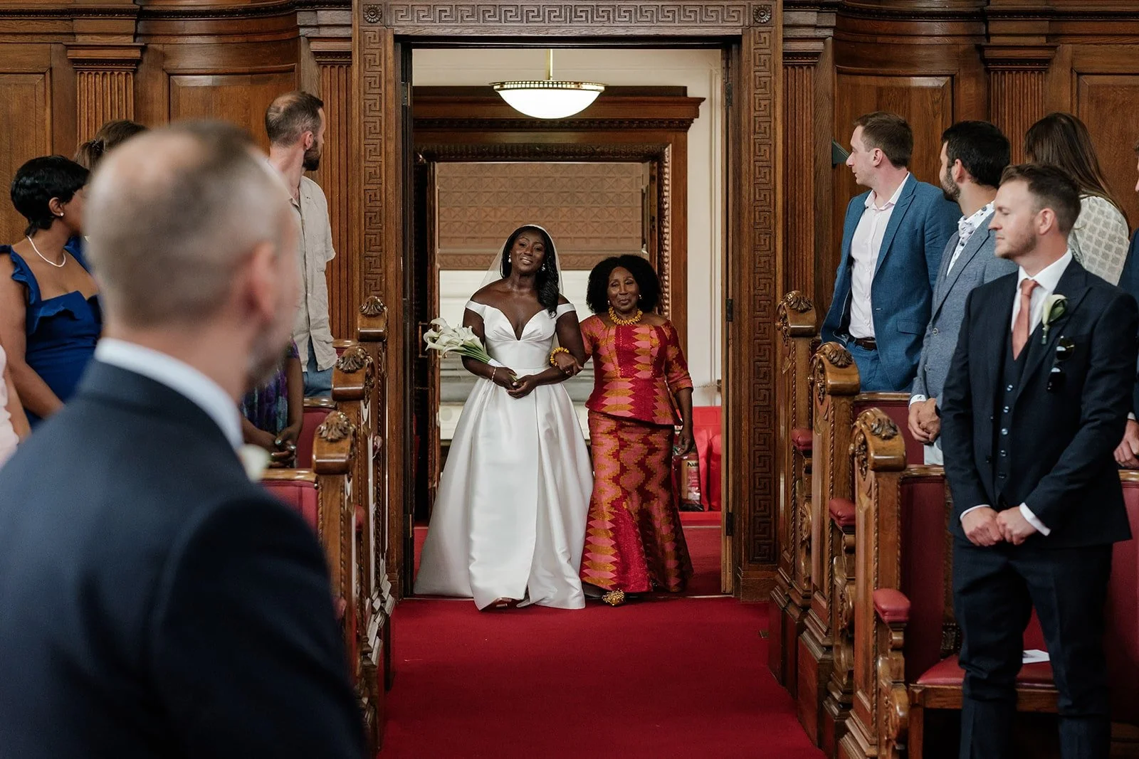 islington-town-hall-wedding19-min.jpg