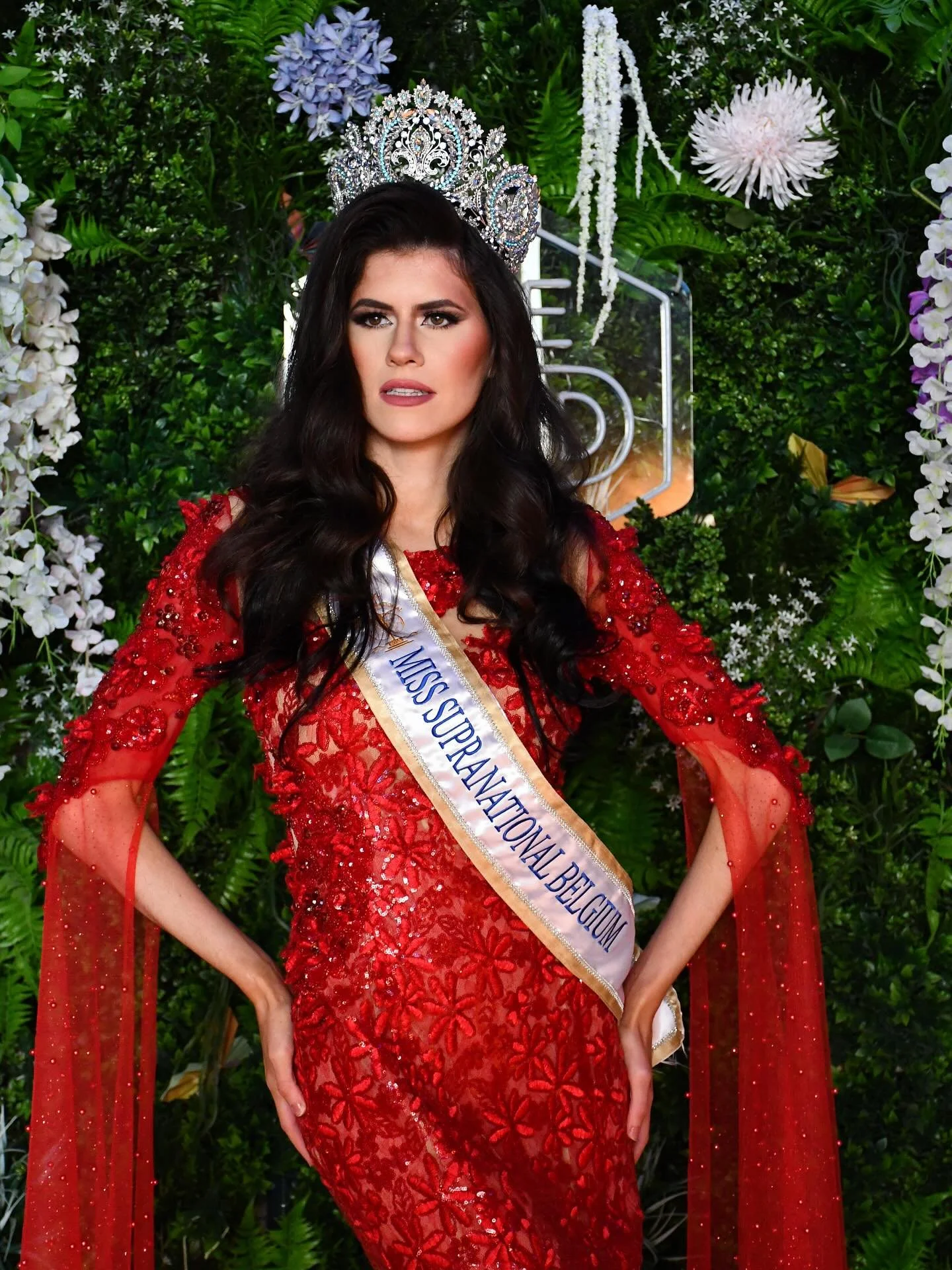 How absolutely stunning @elizabethrvictoria 🌹  Wearing @miss.pearl.couture 
.
.
@crownukpageants @thecrowncoach 
.
.
.
.
.
.
.
#missEmpower #sash #crown #interview #pageant #pageantgirl #empower #missinternationaluk #pageantgirluk #missworld #misssu