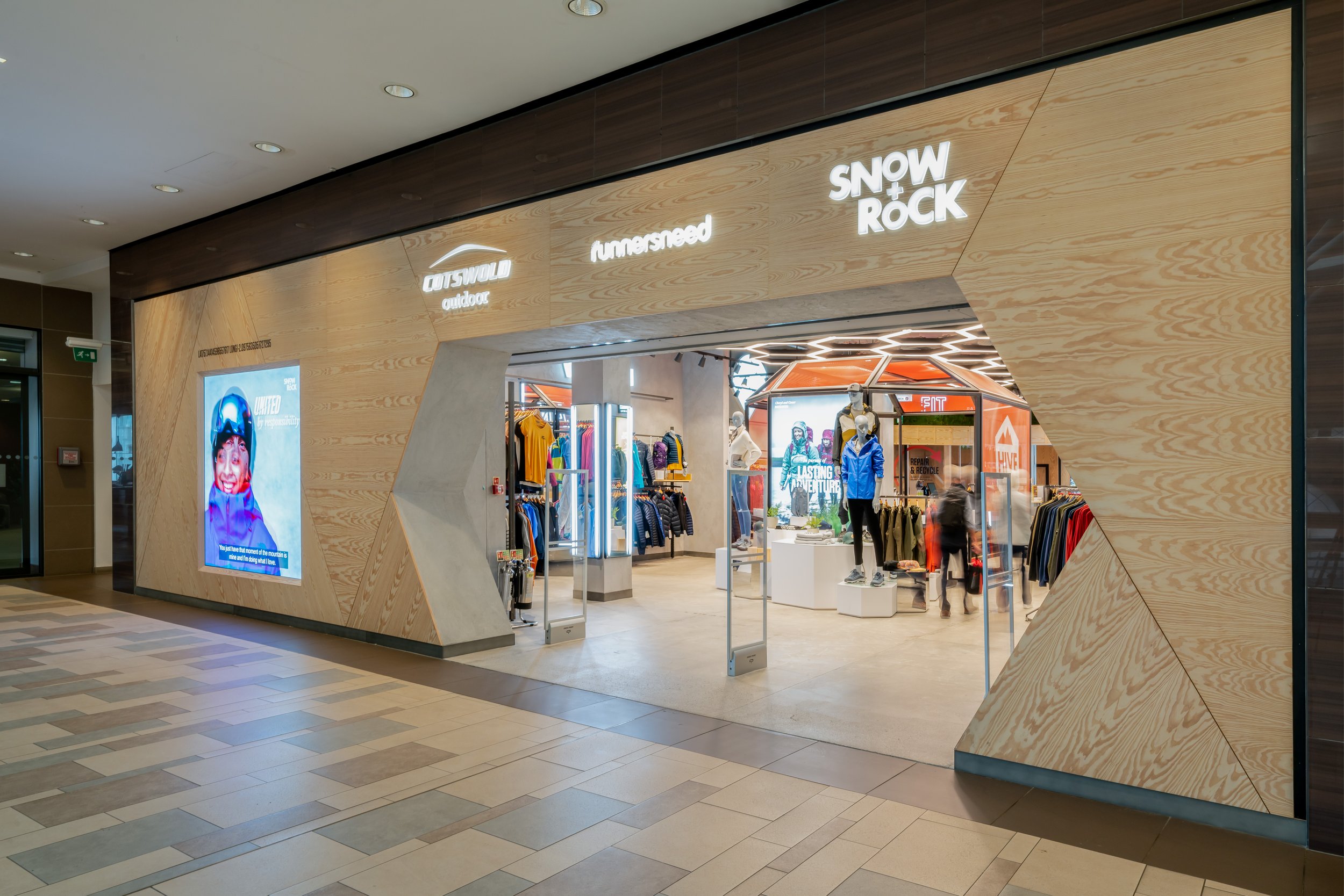 VMP - Snow & Rock-161.JPG