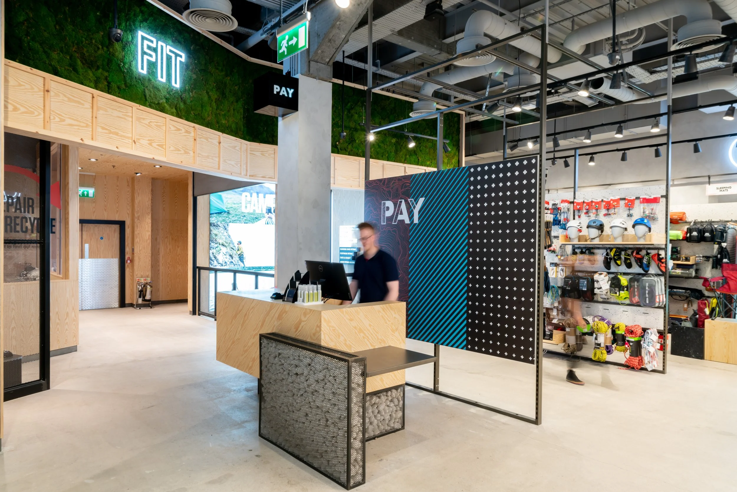 VMP - Snow & Rock-147.JPG