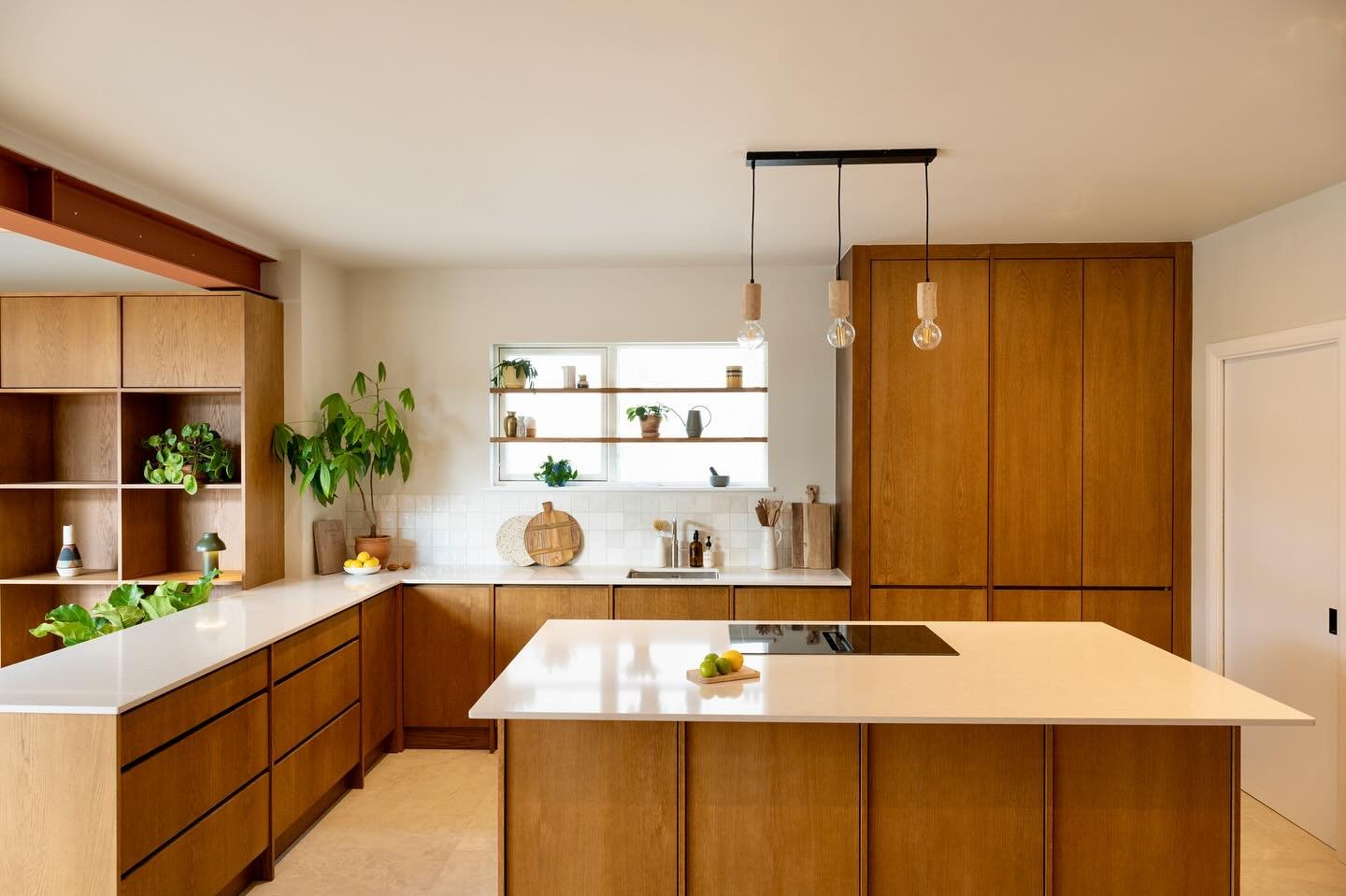 It&rsquo;s always a pleasure working with clients to create a space that fits their needs and personal style. This kitchen was designed to be functional yet inviting, tailored to the needs of a busy family home, with warm and cosy tones for a natural