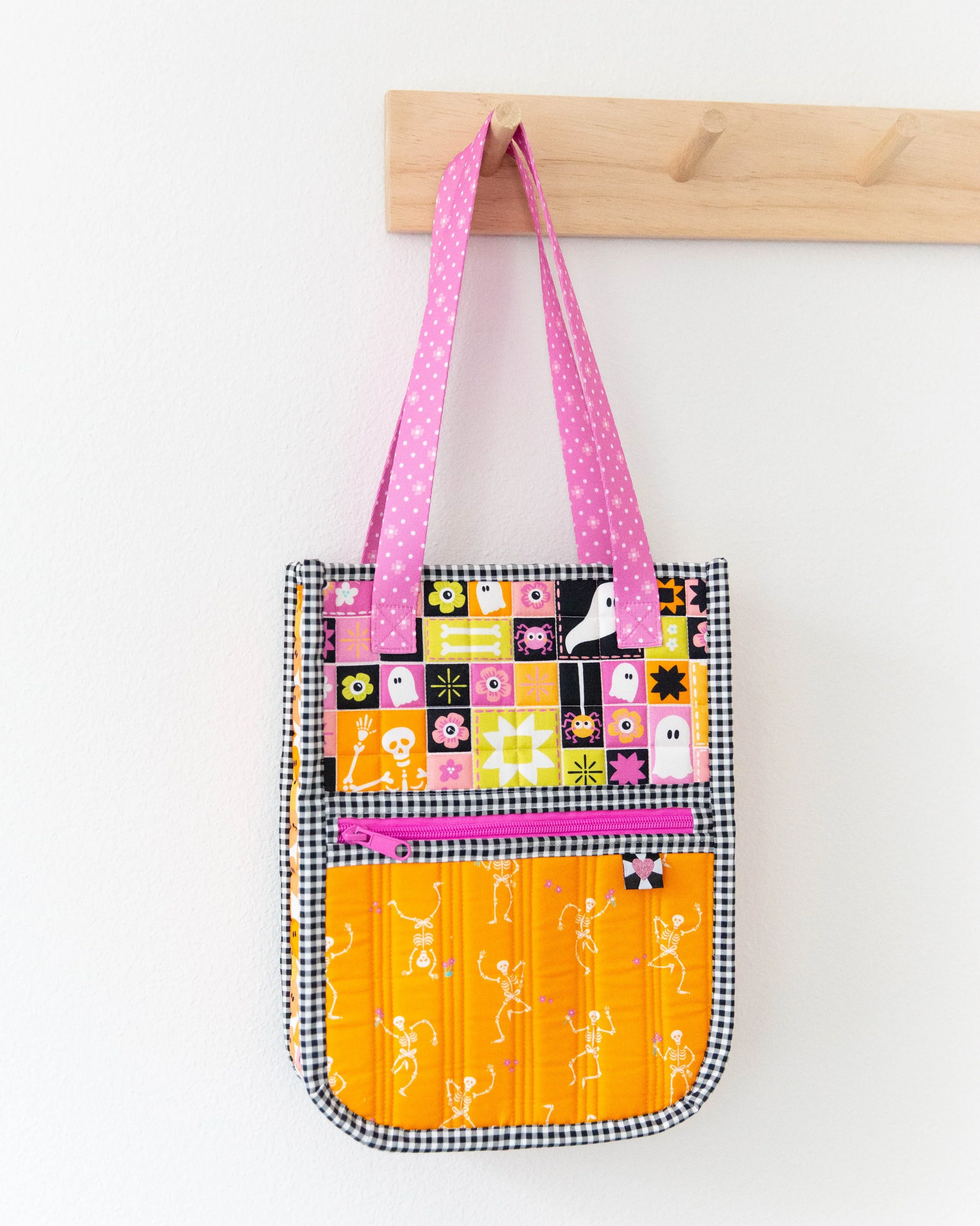 ghostly garden sewing Ideas: quilted bags, halloween decor &amp; fun projects to make