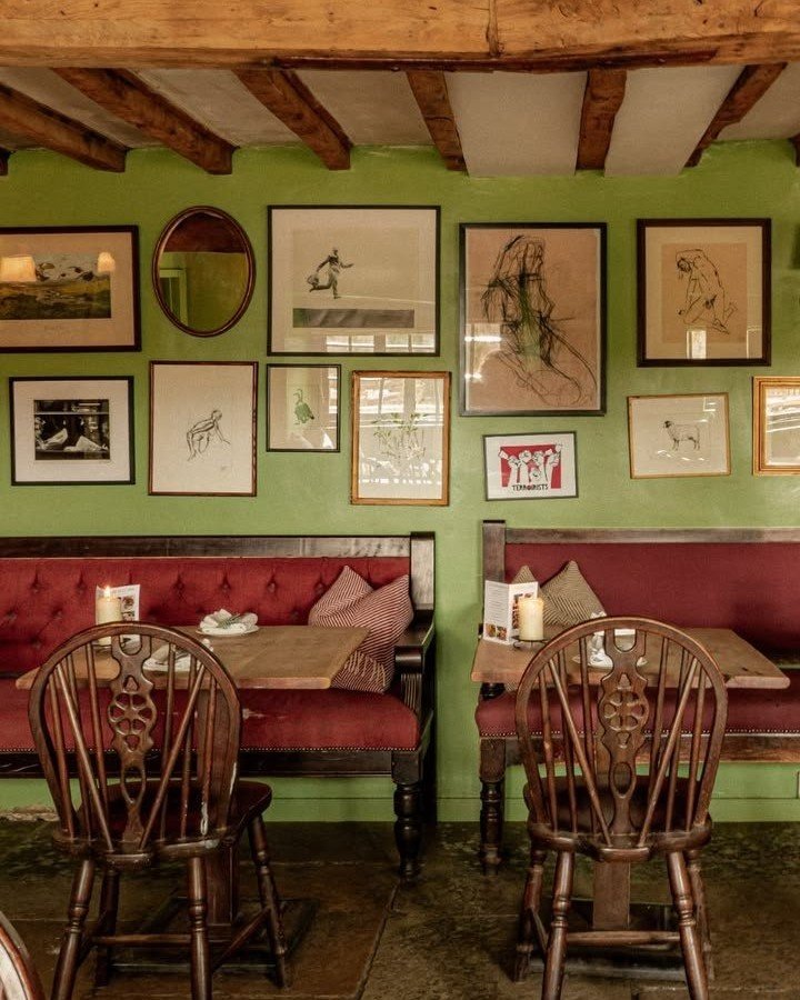 Run by Cotswold-born gents Peter Creed and Tom Noest, @thebelllangford is a modern country pub serving simple, seasonal food with great wine, beer and spirits. Cosy bar, open fire and a big beer garden overlooking the countryside. We&rsquo;re spoilt 