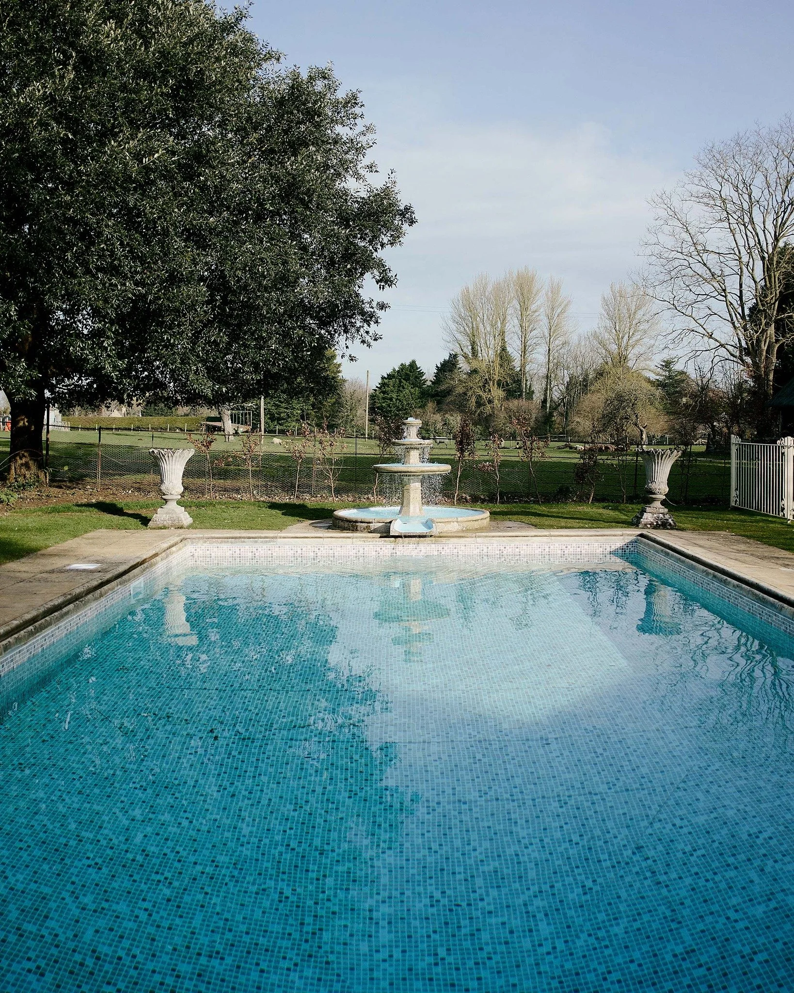 Our outdoor heated pool opens this May, tucked away beyond the stream and sheltered by the most beautiful trees. Heated by an air source heat pump and open through to the end of September. It's the perfect place to unwind.
.
.
.
.
#OutdoorPool #Summe