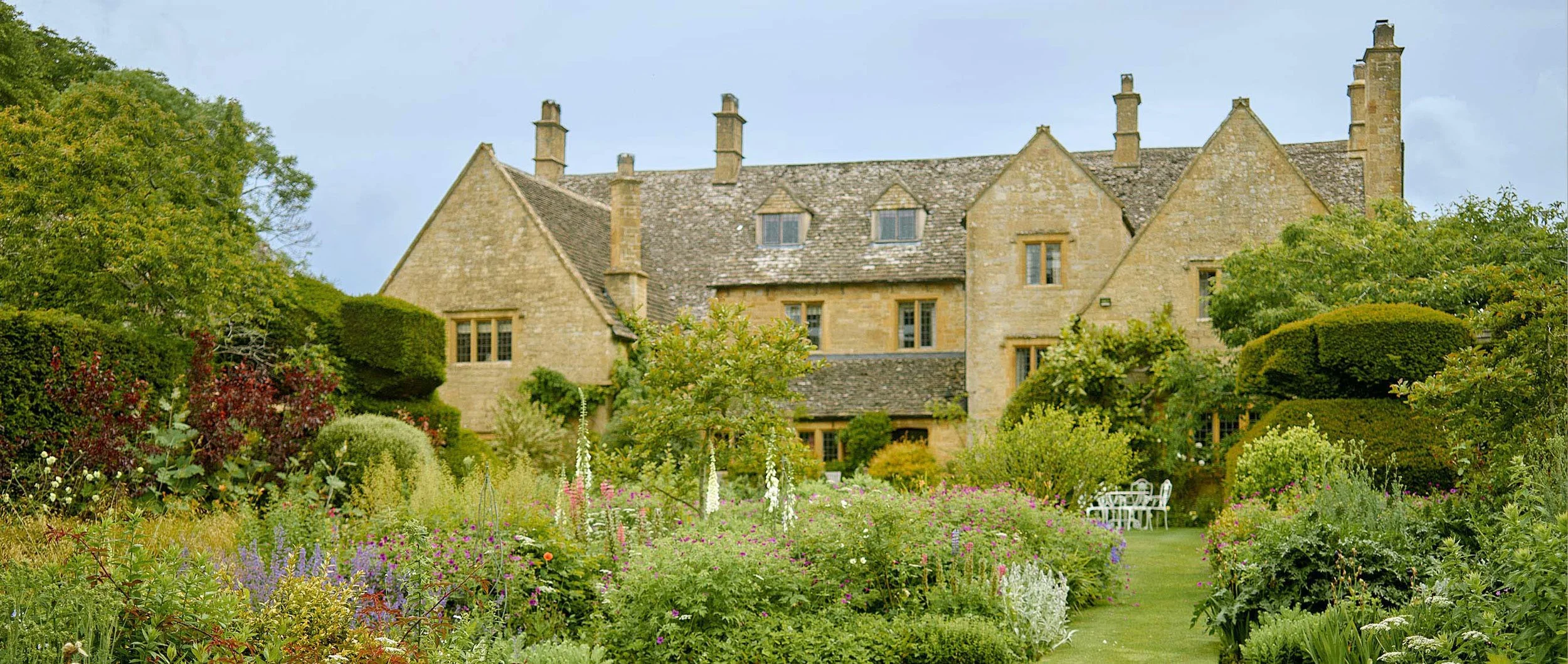 Pye Corner House Cotswolds Garden