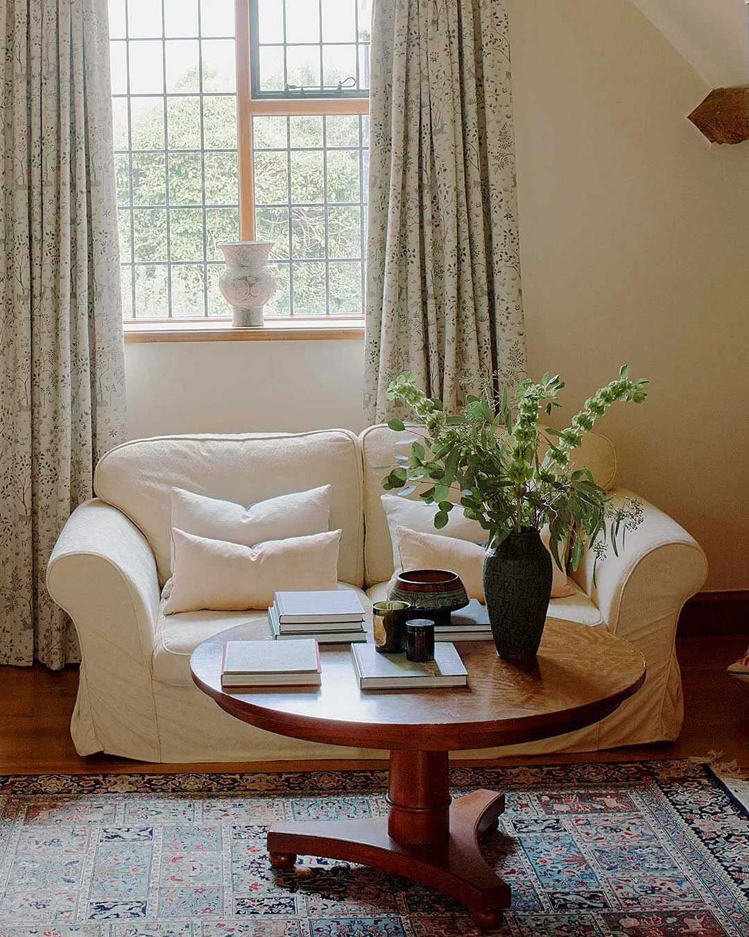 Pye_Corner_House_Apartment_1.jpg