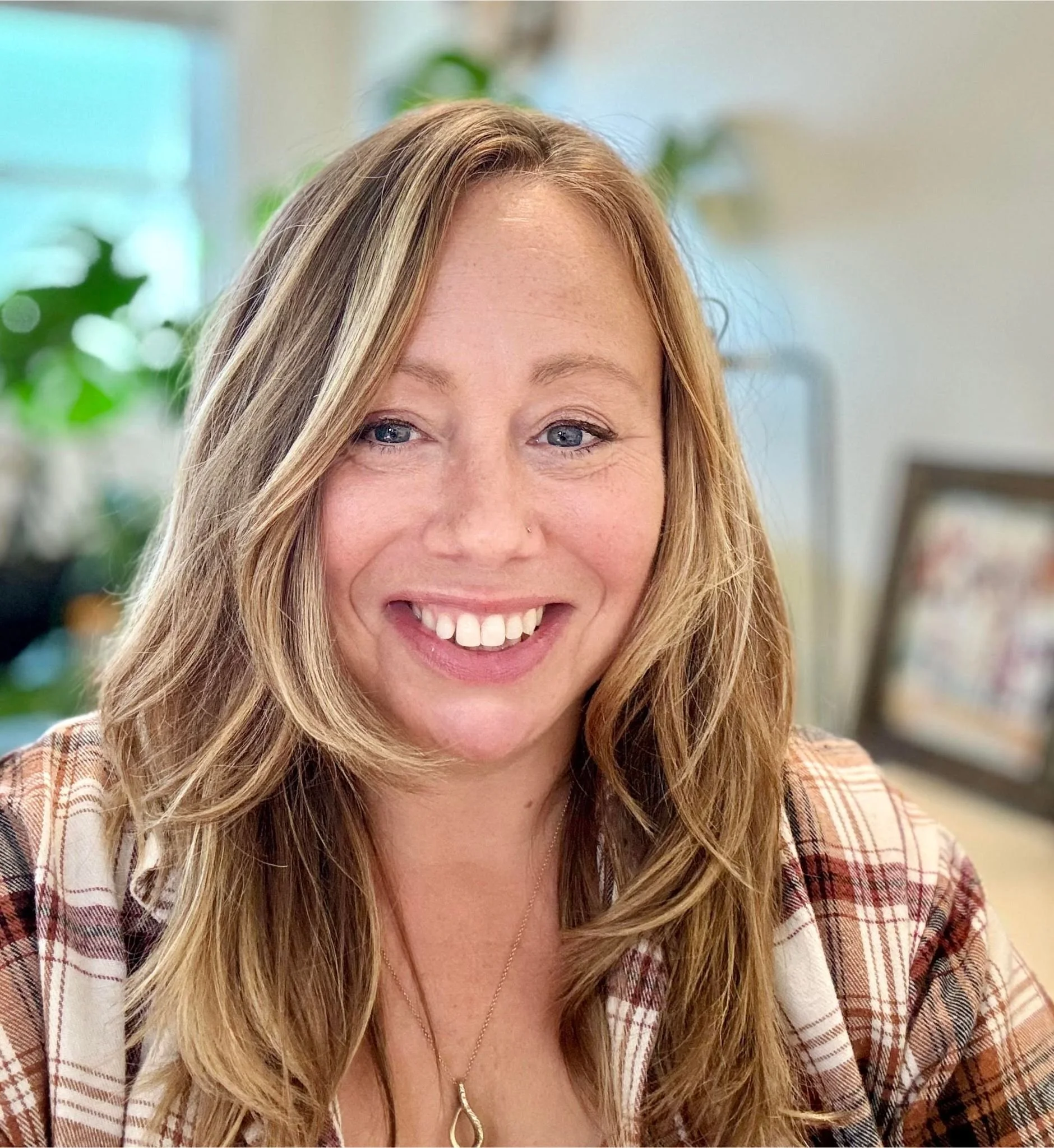 Jessika Fruchter, LMFT, has a specialty psychotherapy practice in California focusing on midlife mental health for women.
