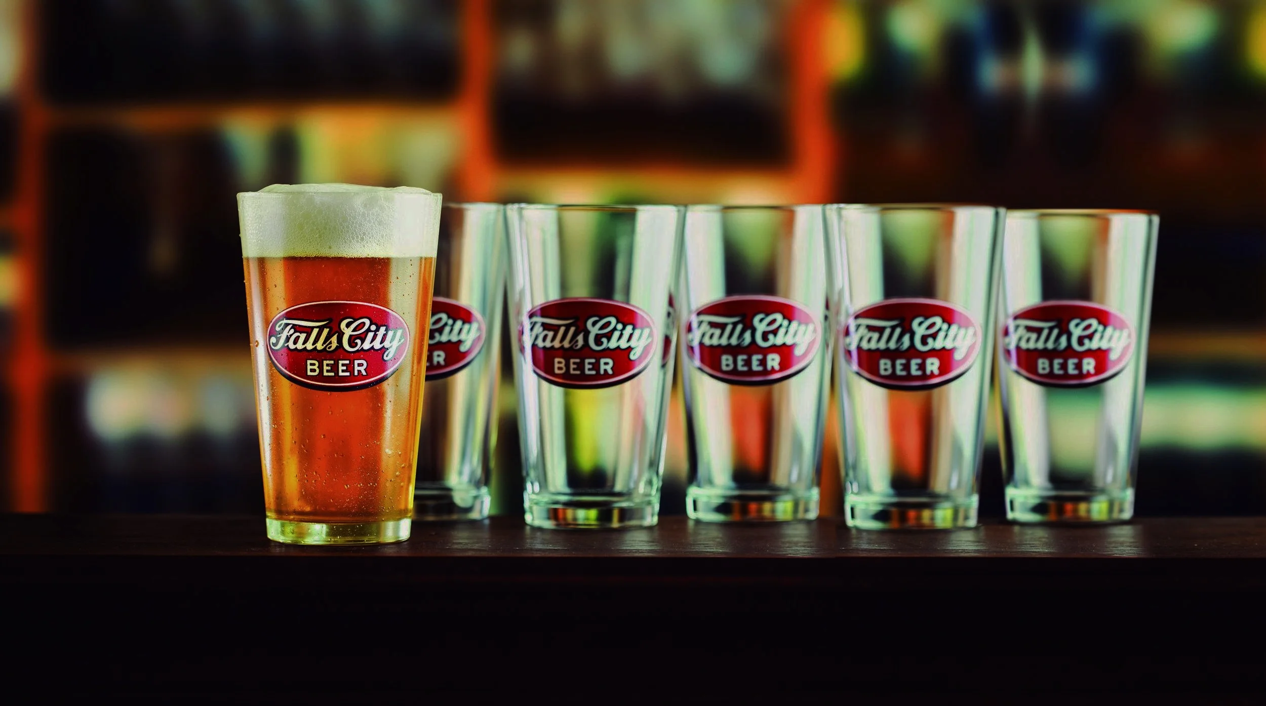 FCB_Bartop_lightest_4c.jpg