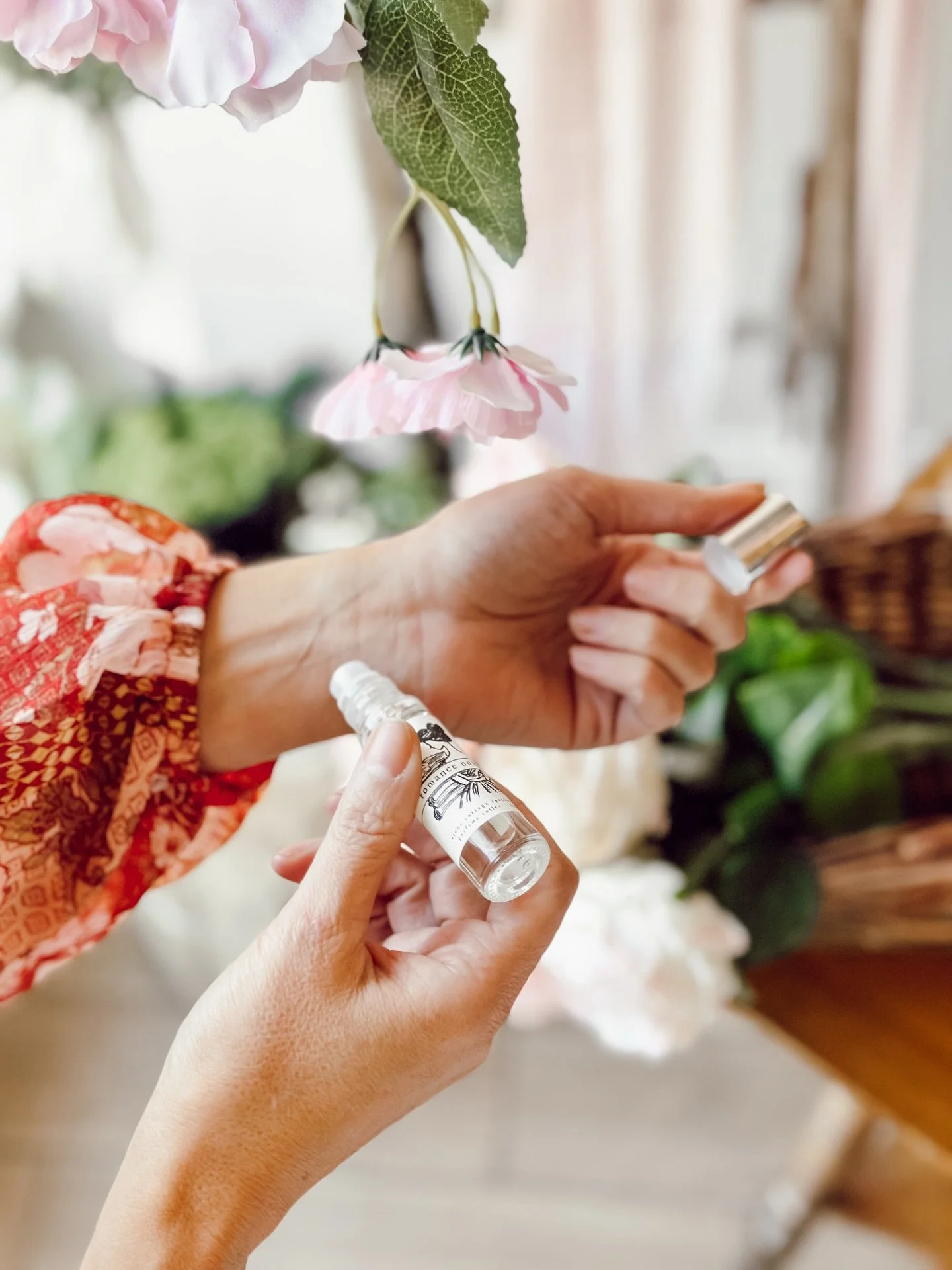 Now online and in store 📖 
Romance Novel feels like a love story discovered in a hidden corner of an old library &mdash; feminine, graceful, and meant to be savored slowly. 
⠀⠀⠀⠀⠀⠀⠀⠀⠀
This was scent has been months in the making and we&rsquo;re so e