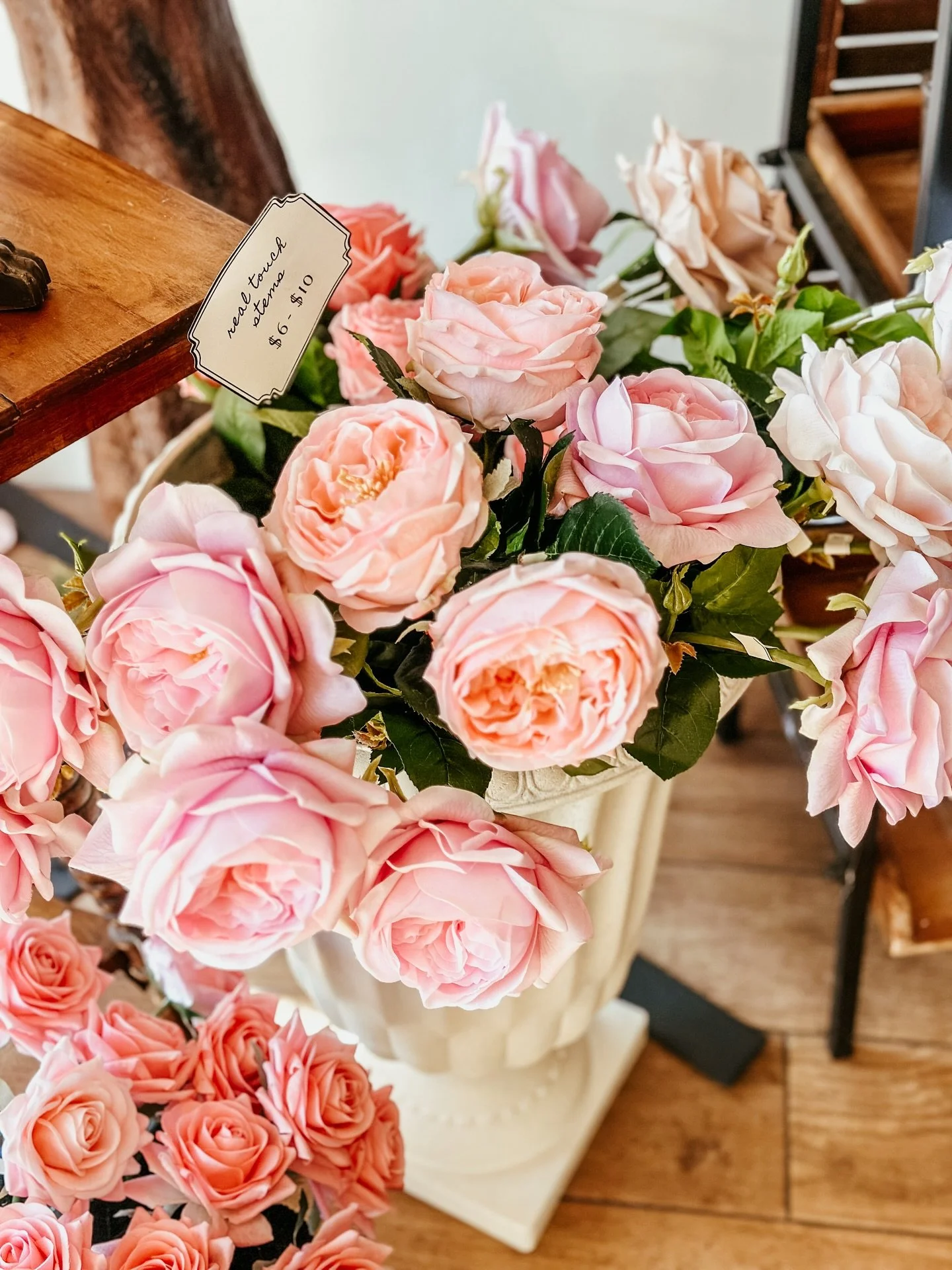 Have you seen the real touch stems we have in store? 👀

They pair perfectly on your table or counter with a new candle 👌🏻🫶🏻