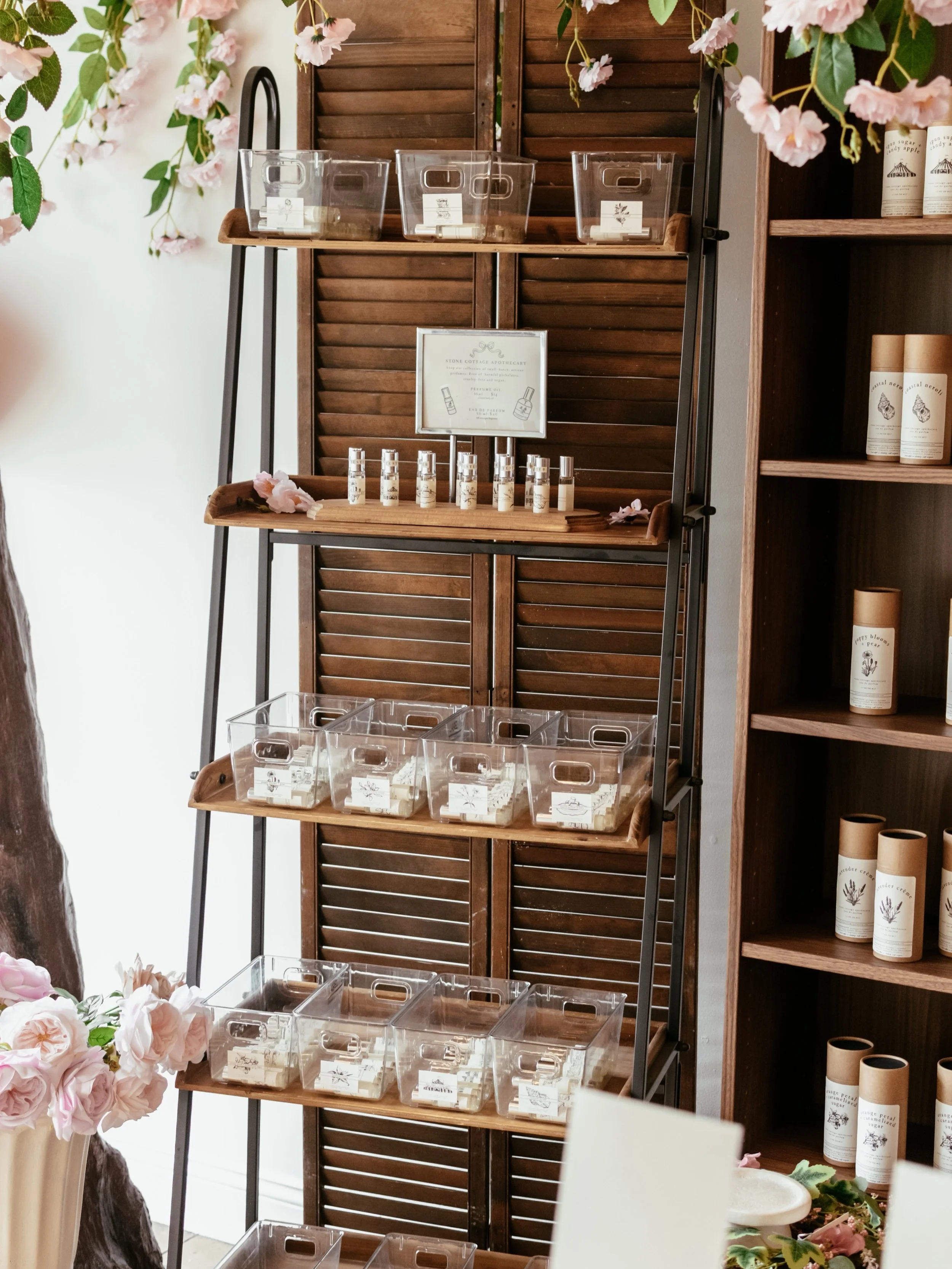 A perfume wardrobe, but make it pocket-sized. ✨

From sun-drenched beach days to cozy evenings and everything in between, our perfume rollers are designed to go wherever life takes you. Tuck one into your purse, carry-on, or everyday bag and bring yo
