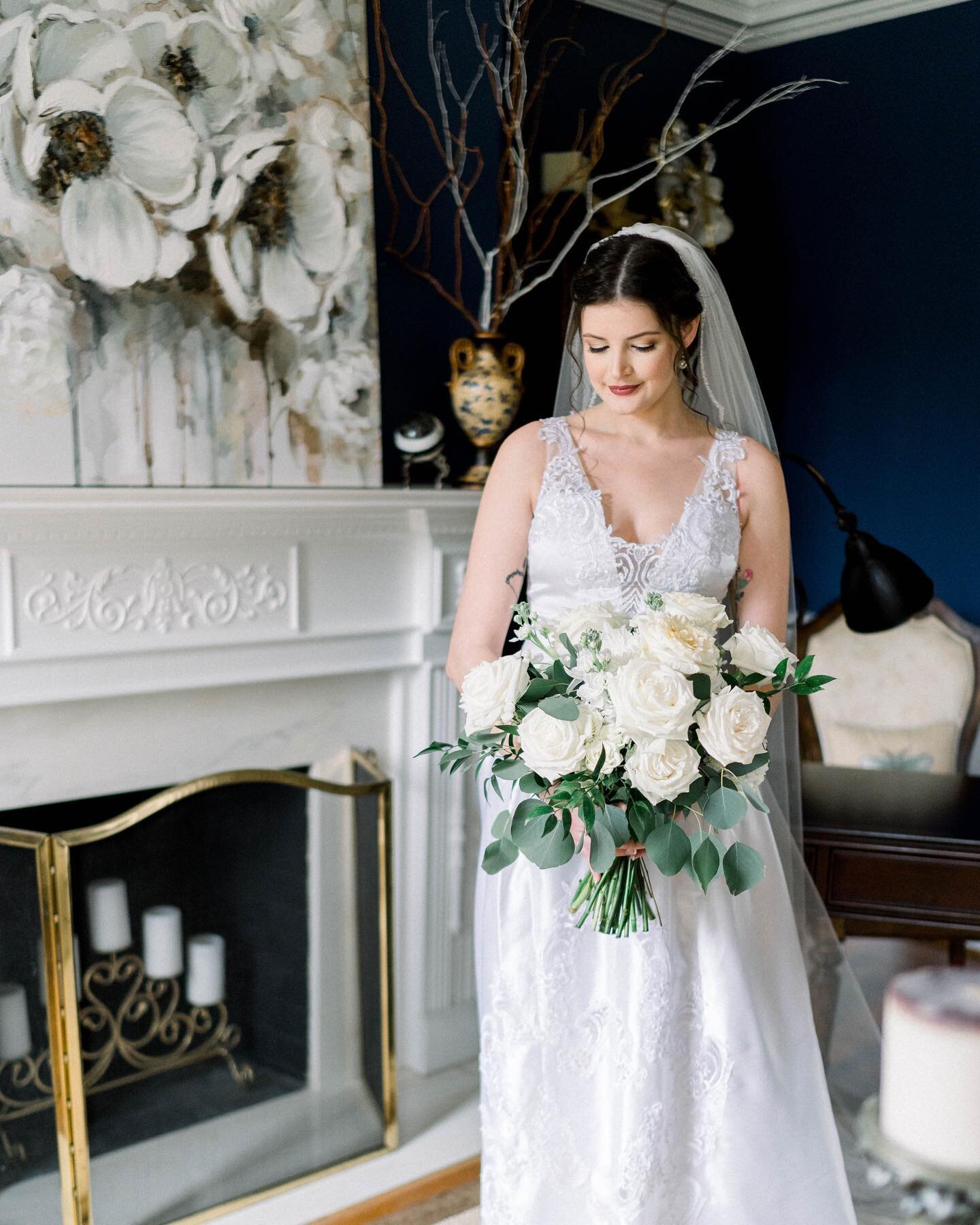 @cimarksss on her wedding day ❤️ 

Why do I have the nicest clients ?! Thank you for trusting me on the most special day of your life 🥹

Venue: Barn at the Righteous Oaks Farm
Florist: @brushedbybec.florals 
Makeup: Halo Beauty Co. LLC
Catering: @mi