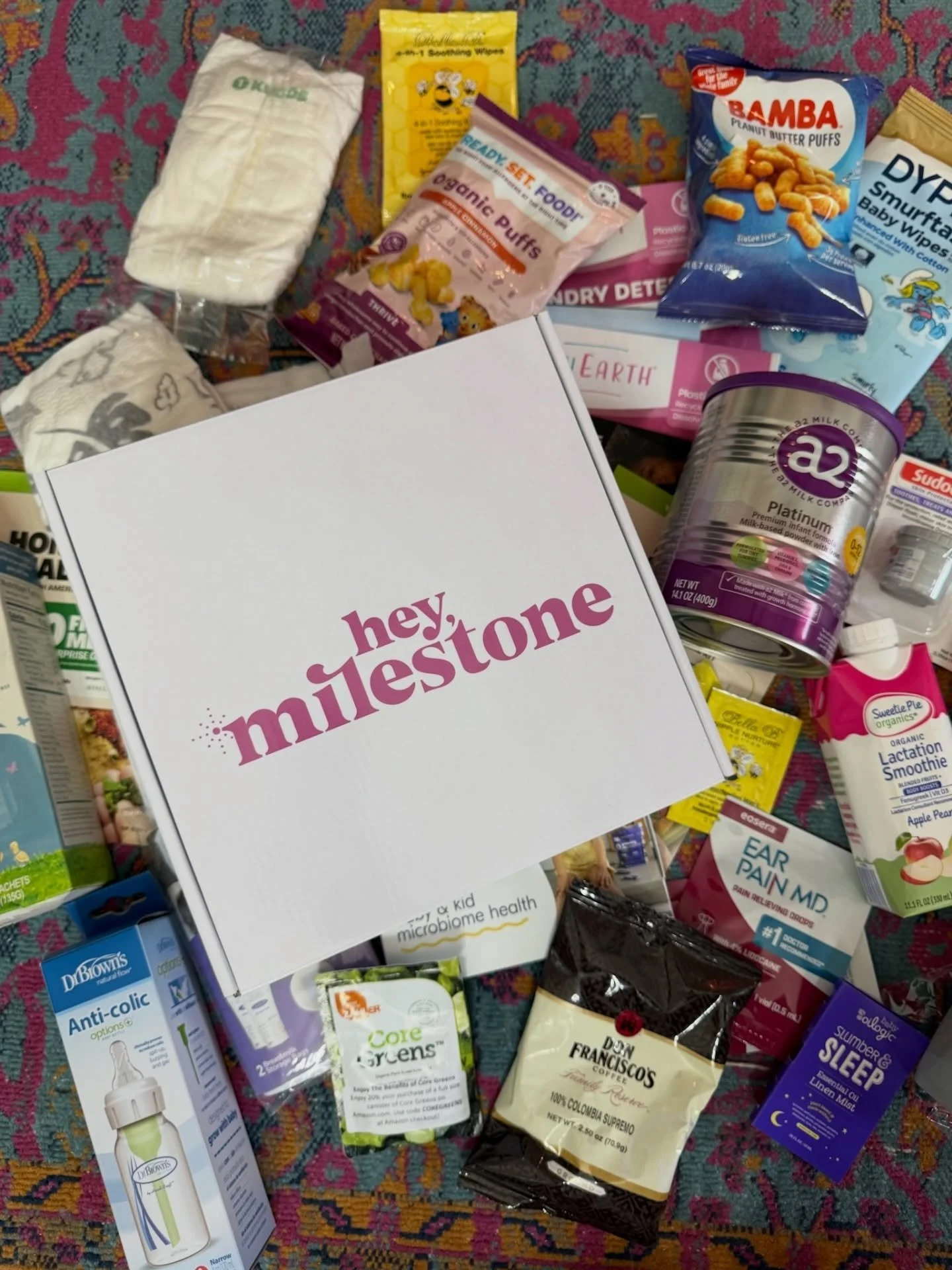 The top 3 products moms can&rsquo;t stop adding to their @hey.milestone sample boxes this month 👀💕 the results are in:

🧷 @parasolco Diaper Sample Pack
Ultra-soft, clean ingredients, and serious leak protection. Parents love Parasol for its premiu