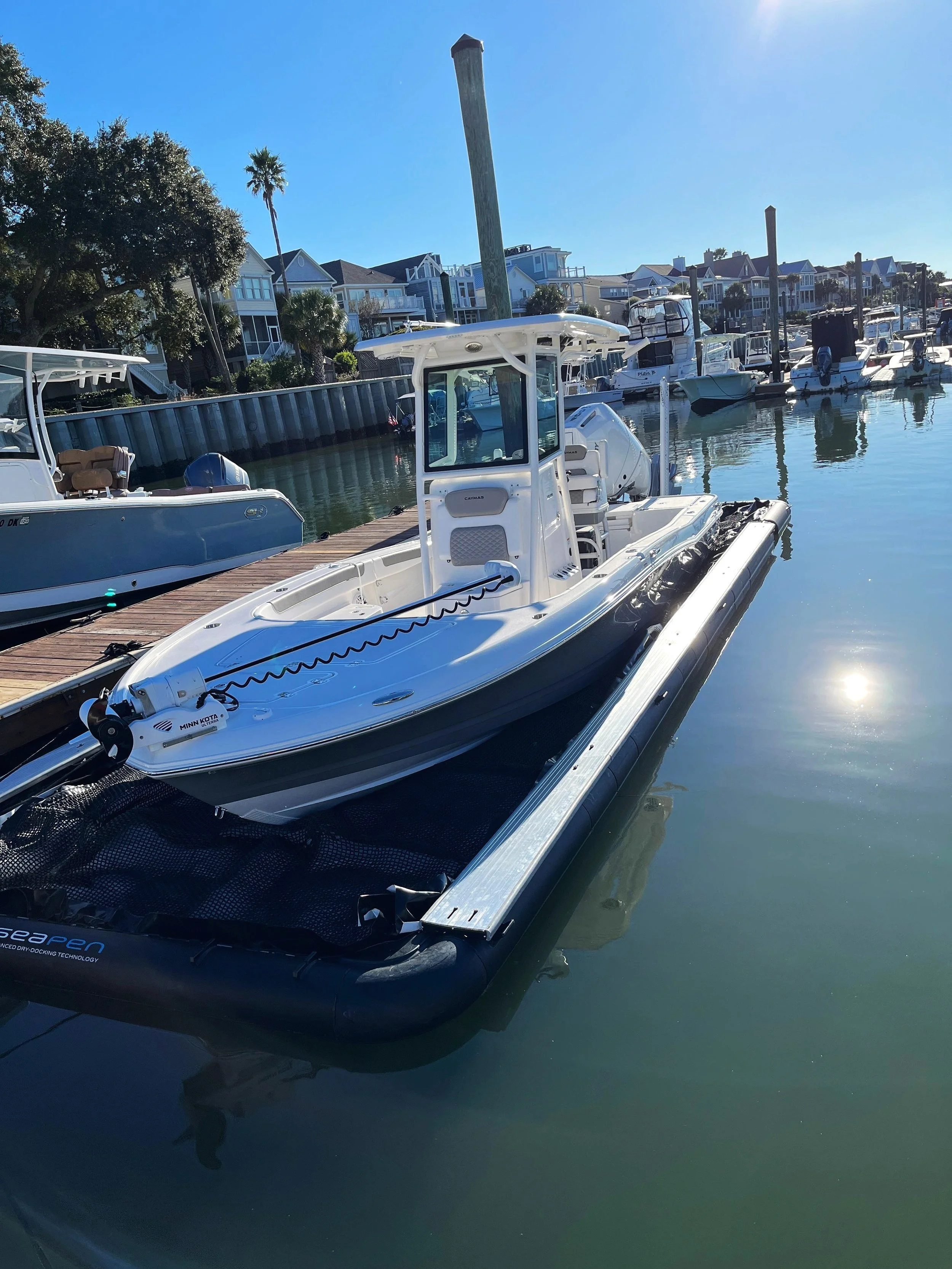 26' Caymas in 31x10 Solstice SeaPen, South Carolina