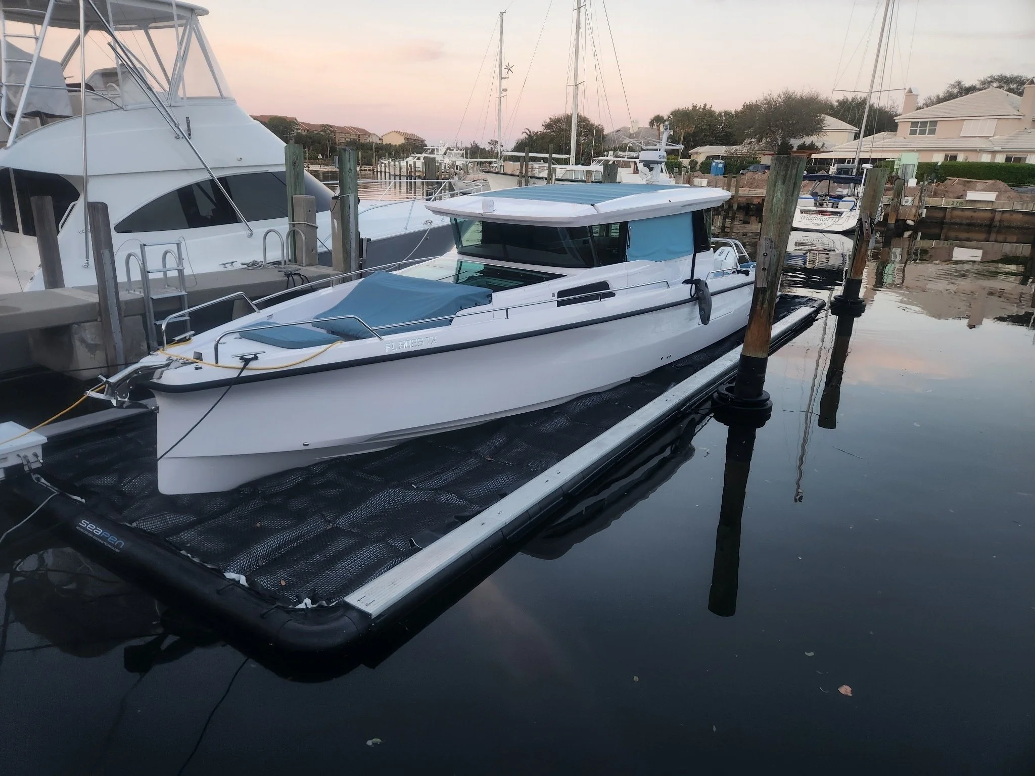 45' Axopar in 51x15 Solstice SeaPen, Florida