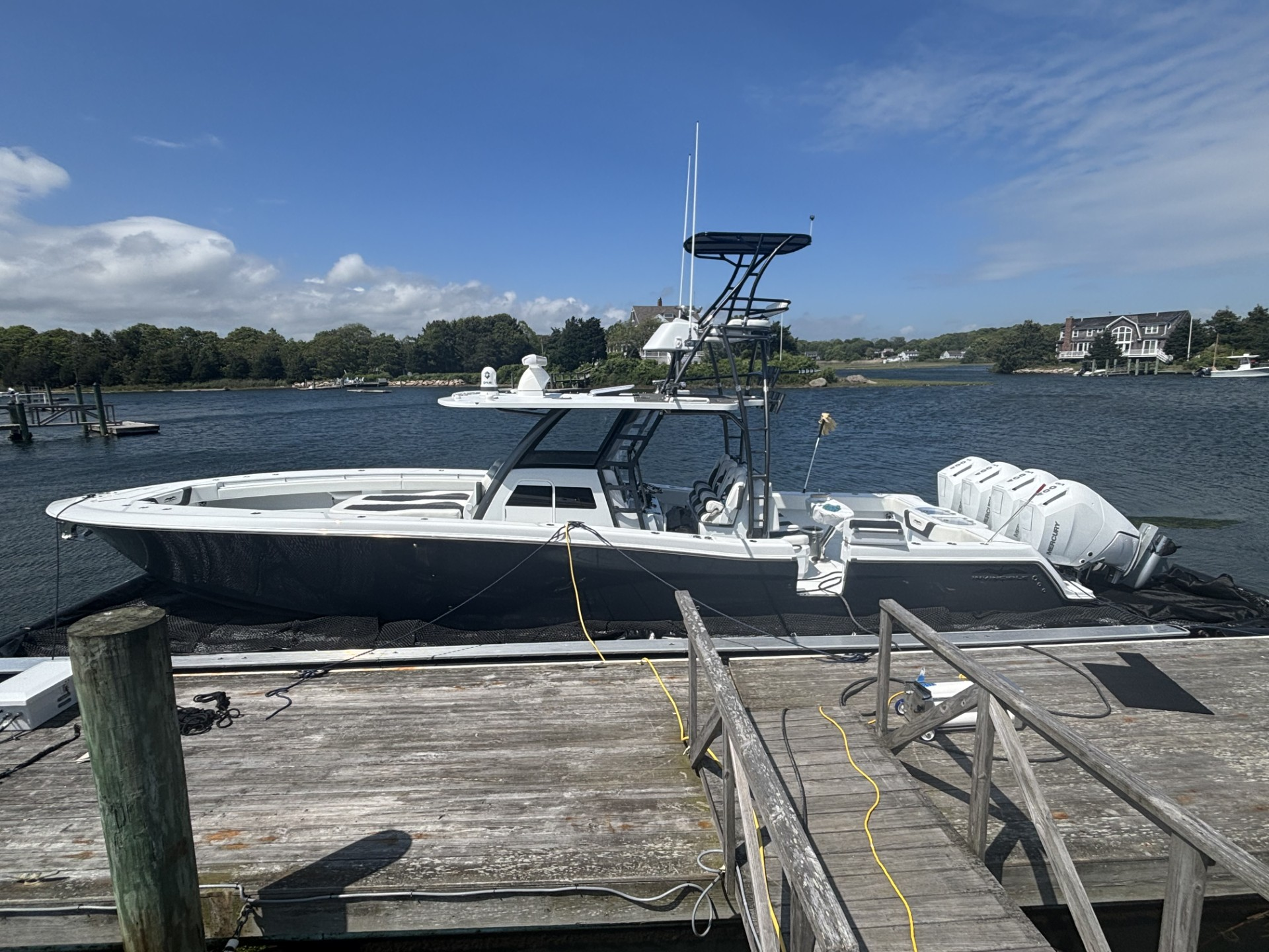 43' Invincible in 45x15 Solstice SeaPen, Massachusetts