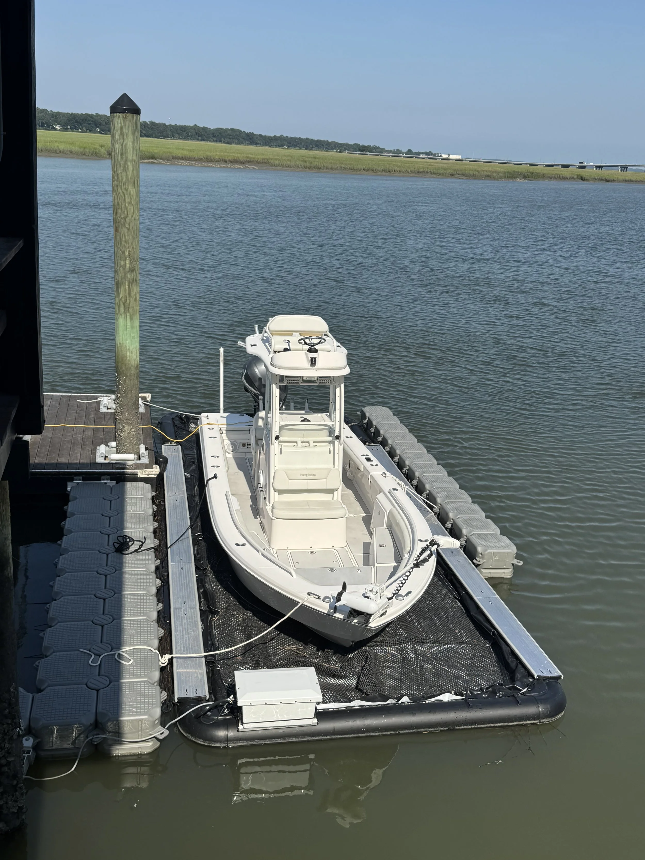 243 Everglades in 28x10 Solstice SeaPen, South Carolina