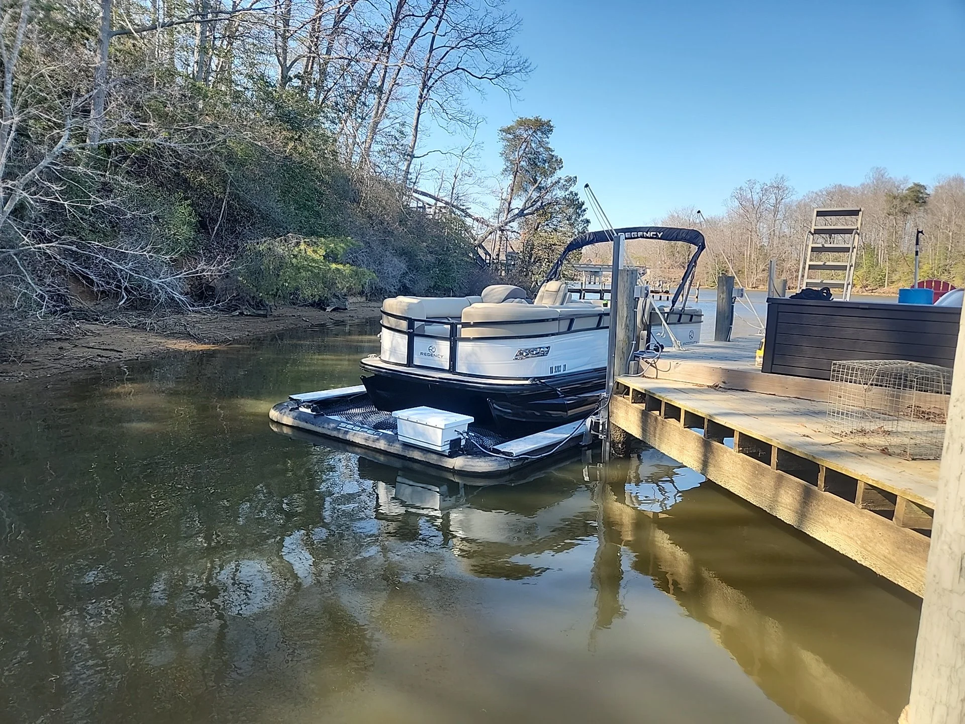 23' Regency 230 DL in 31x10 Solstice SeaPen, Virginia  