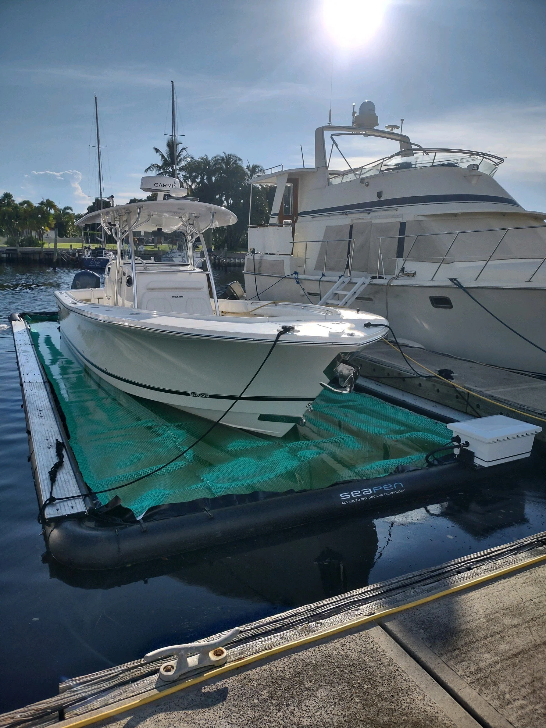 34' Regulator in 41x13 Solstice SeaPen, Florida