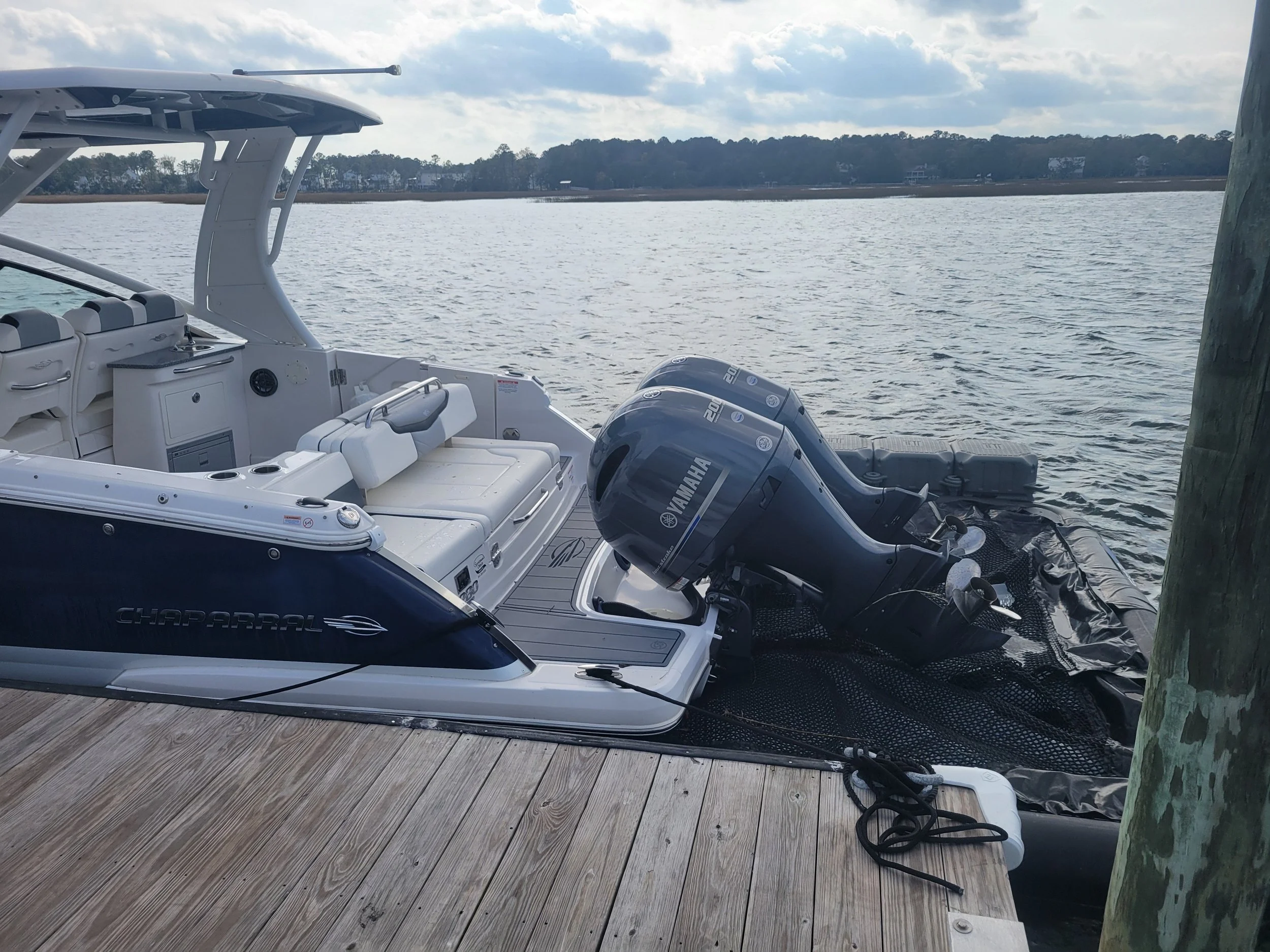 28' Chaparral in 35x10 Solstice SeaPen, South Carolina