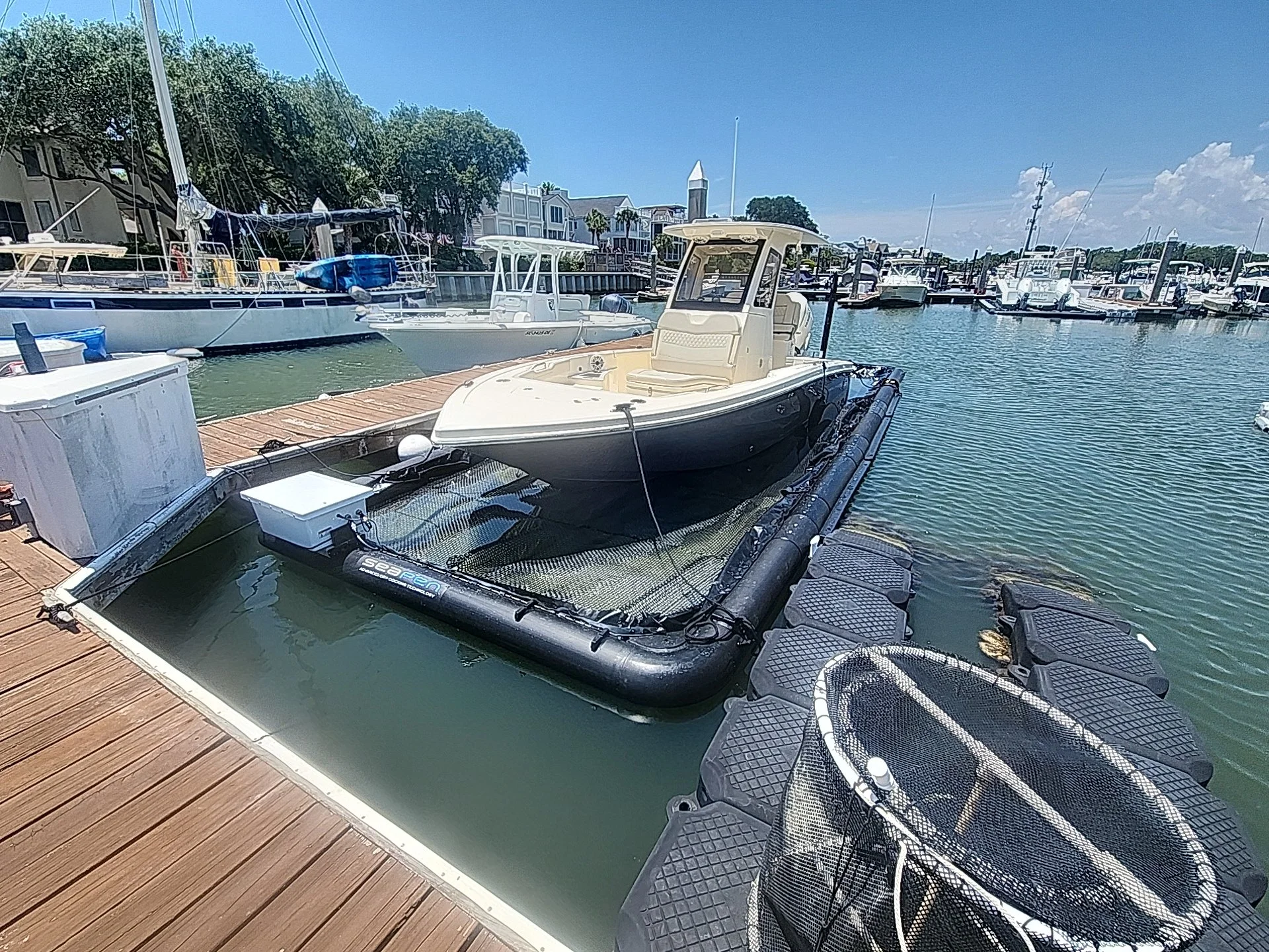 261 26' Scout in 31x10 Solstice SeaPen, Isle of Palms, South Carolina