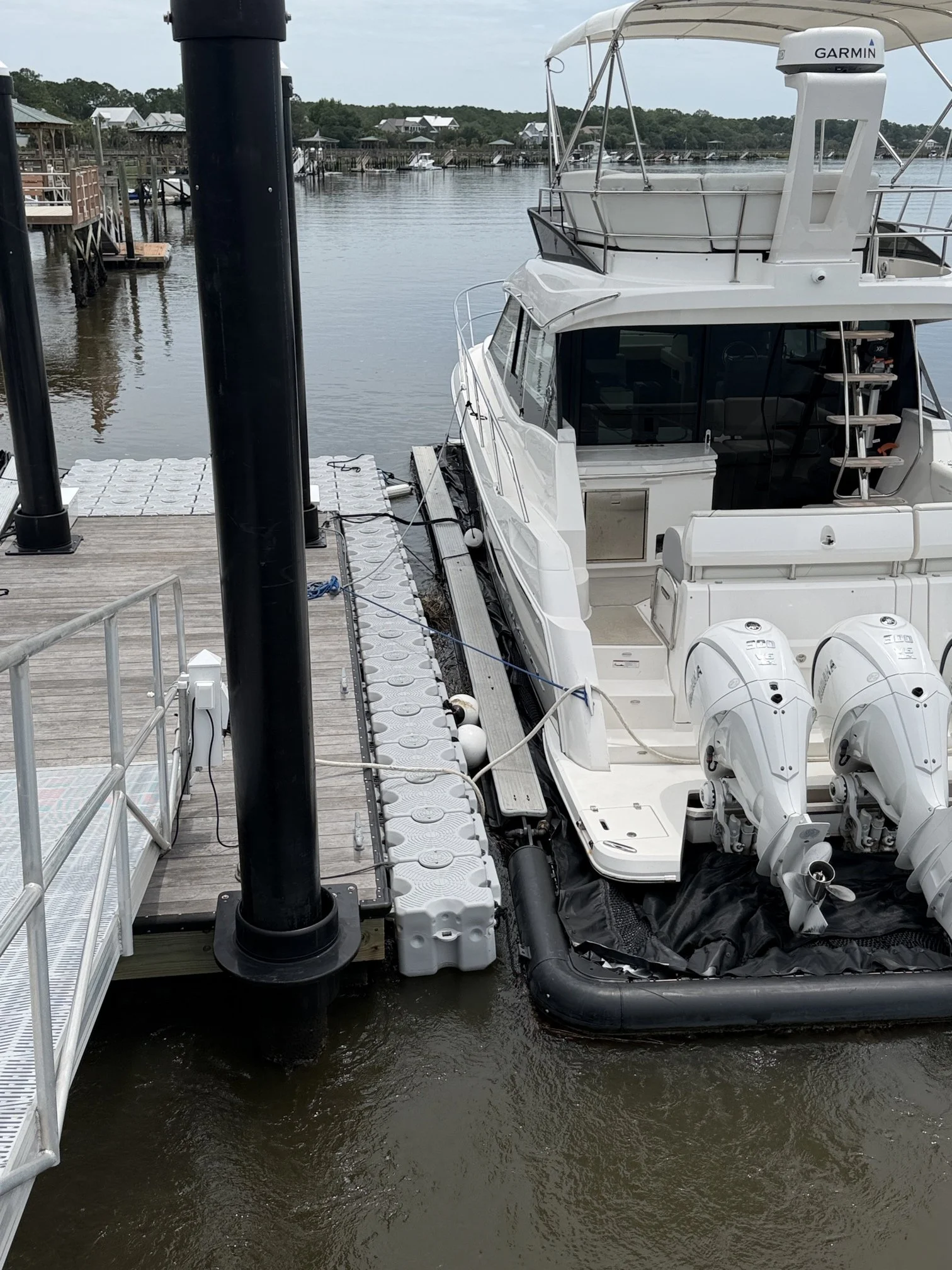 Regal in 41x13 Solstice SeaPen, Awendaw, South Carolina