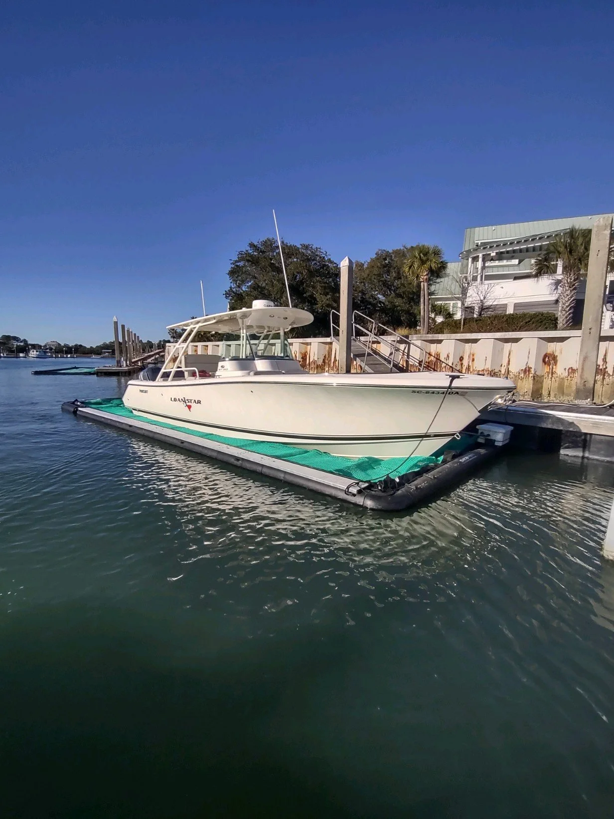 31' Pursuit in 35x13 Solstice SeaPen, South Carolina