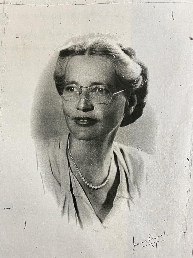  Portrait of Helen in 1949. Courtesy of the Alan Mason Chesney Medical Archives of the Johns Hopkins Medical Institutions. 