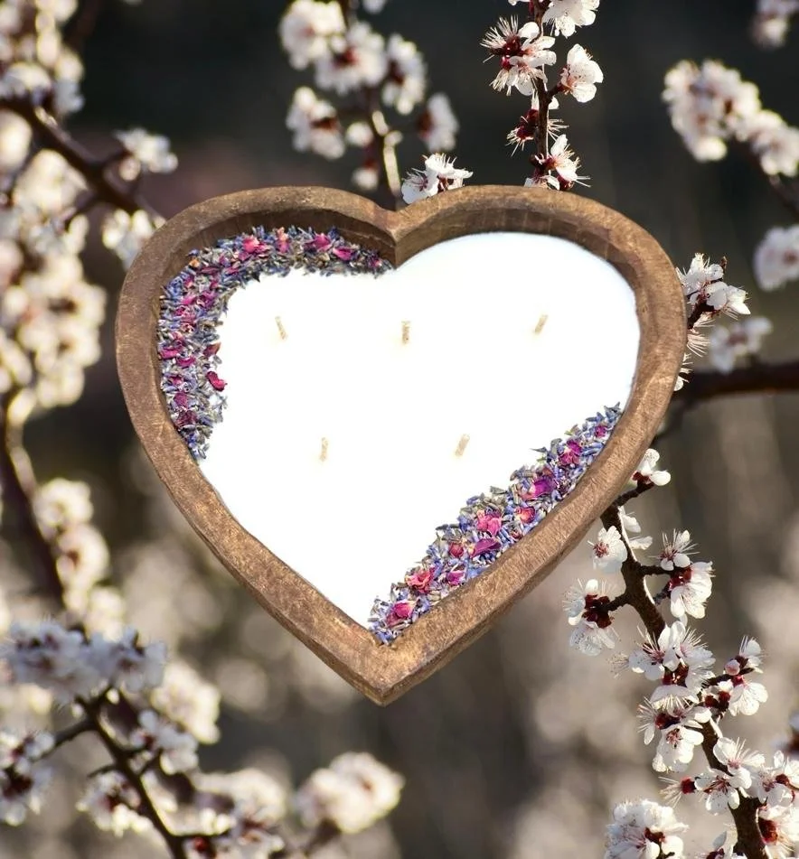 rustic wood heart candle, refillable heart candles, rustic eco friendly candles, custom heart candles, rustic candles, Lake Tahoe candles, heart candles