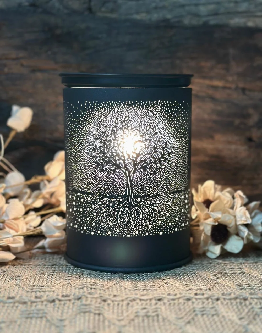 Best Life Love Wax Tart & Oil Warmer - Black Metal Lantern Style With Frosted Glass, 25-Watt Bulb Included, Plug-In