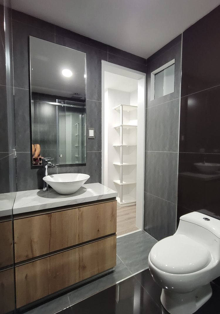 new-penthouse-bathroom-2(2).jpg