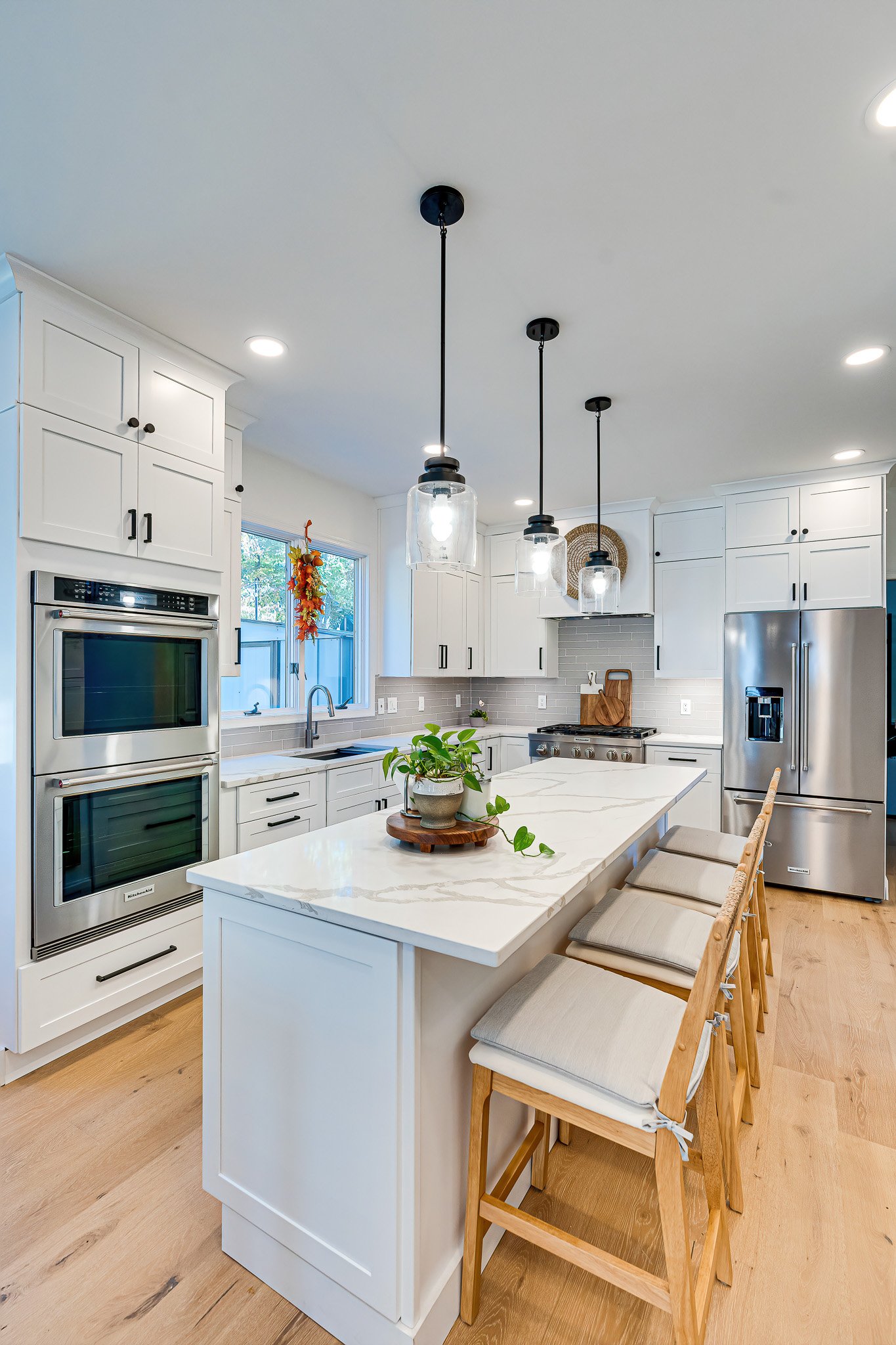 small-kitchen-island-with-dining-table-572.jpg