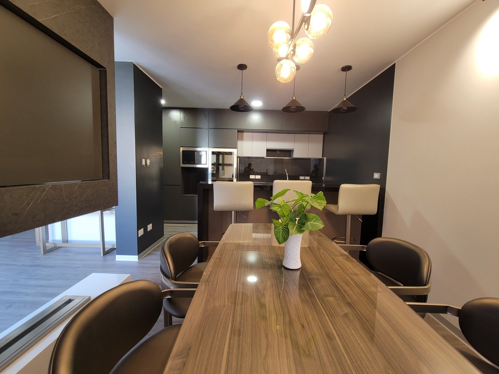 custom-made-dining-table-8-seats- (3).jpg