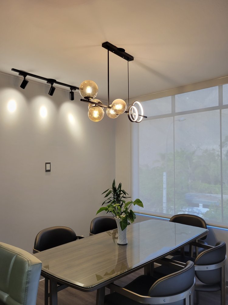 new-dinning-table-penthouse-+(3).jpg