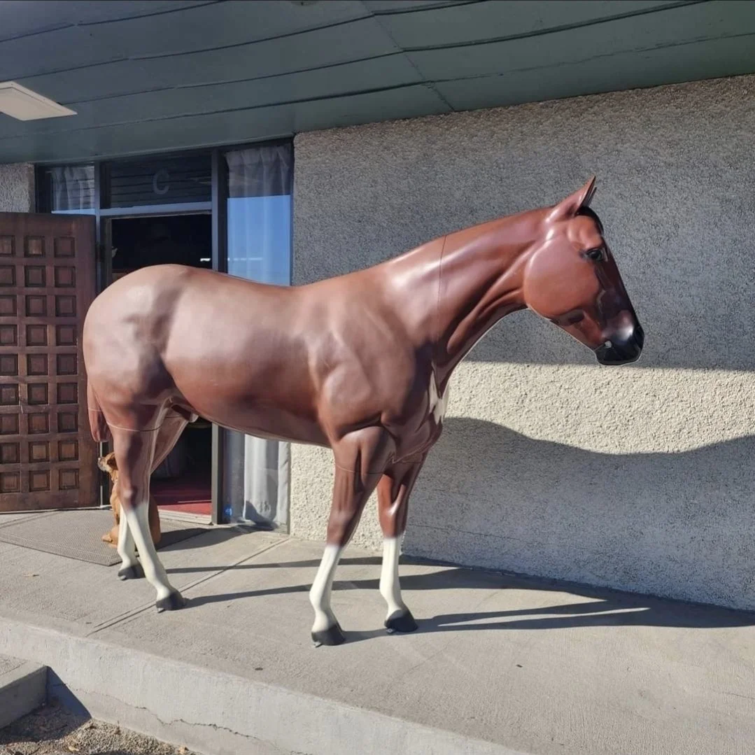 Full sized plastic horse! Great for western or equestrian themes!