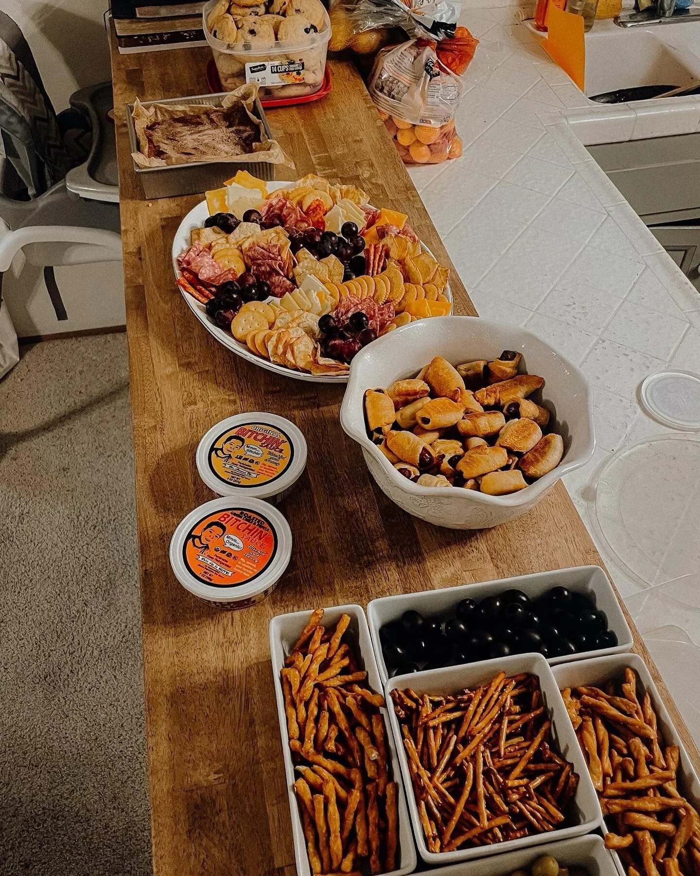 POTLUCK this Thursday night. Bring your favorite dish to share 6pm for Young Adults Home Fellowship. We hope you come out and join us as we fellowship together 😊 DM if you need address 
#youngadults #youngadultshomefellowship