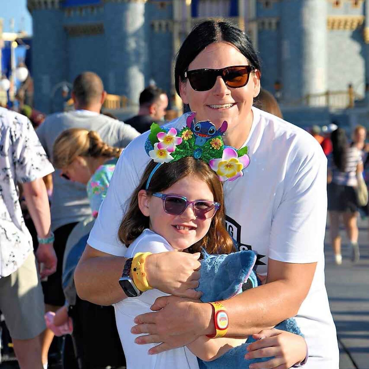 ✨🏰 Spending the day in Magic Kingdom at @waltdisneyworld! 

A sincere thank you to every supporter who has donated, shared, and even sent kind messages. We&rsquo;re giving back to the first responders who give so much to our communities. 

Together,