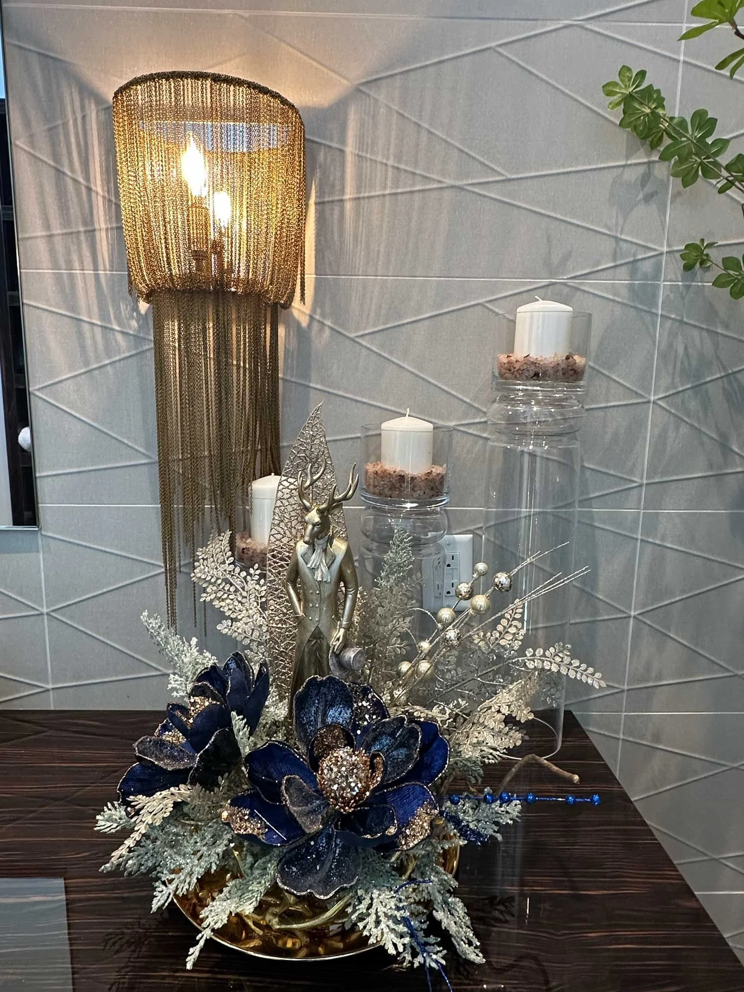 silver-blue-sidetable-arrangement.jpg