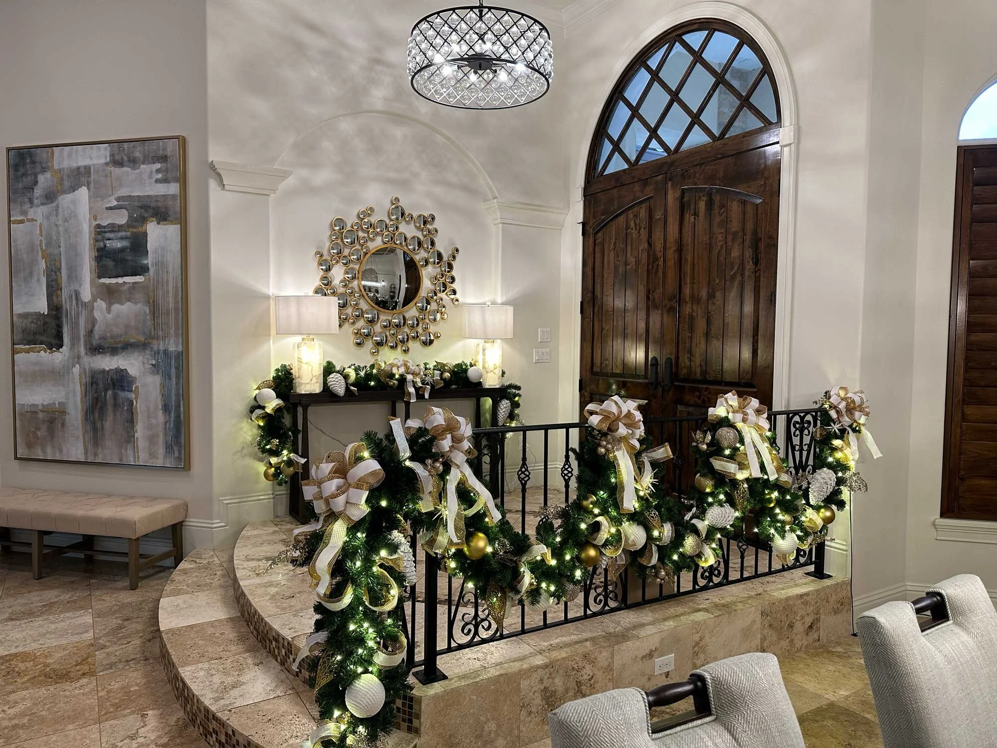 entryway-garland.jpg
