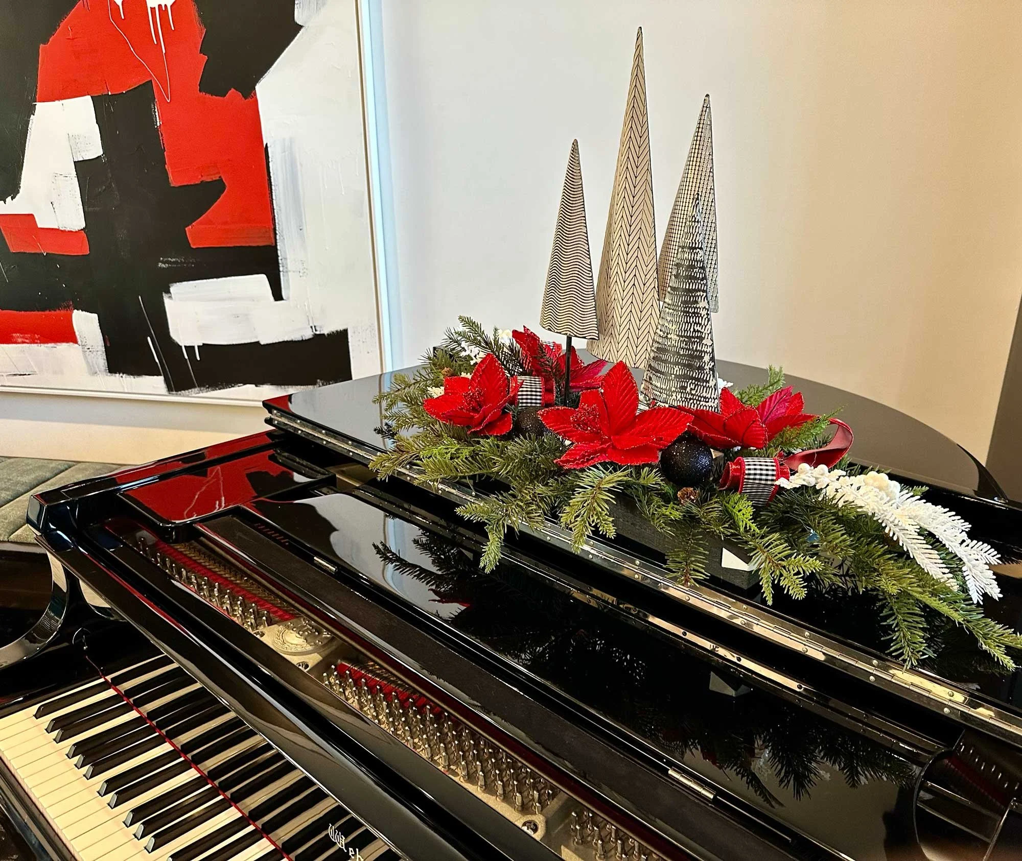 black-red-piano-arrangement.jpg